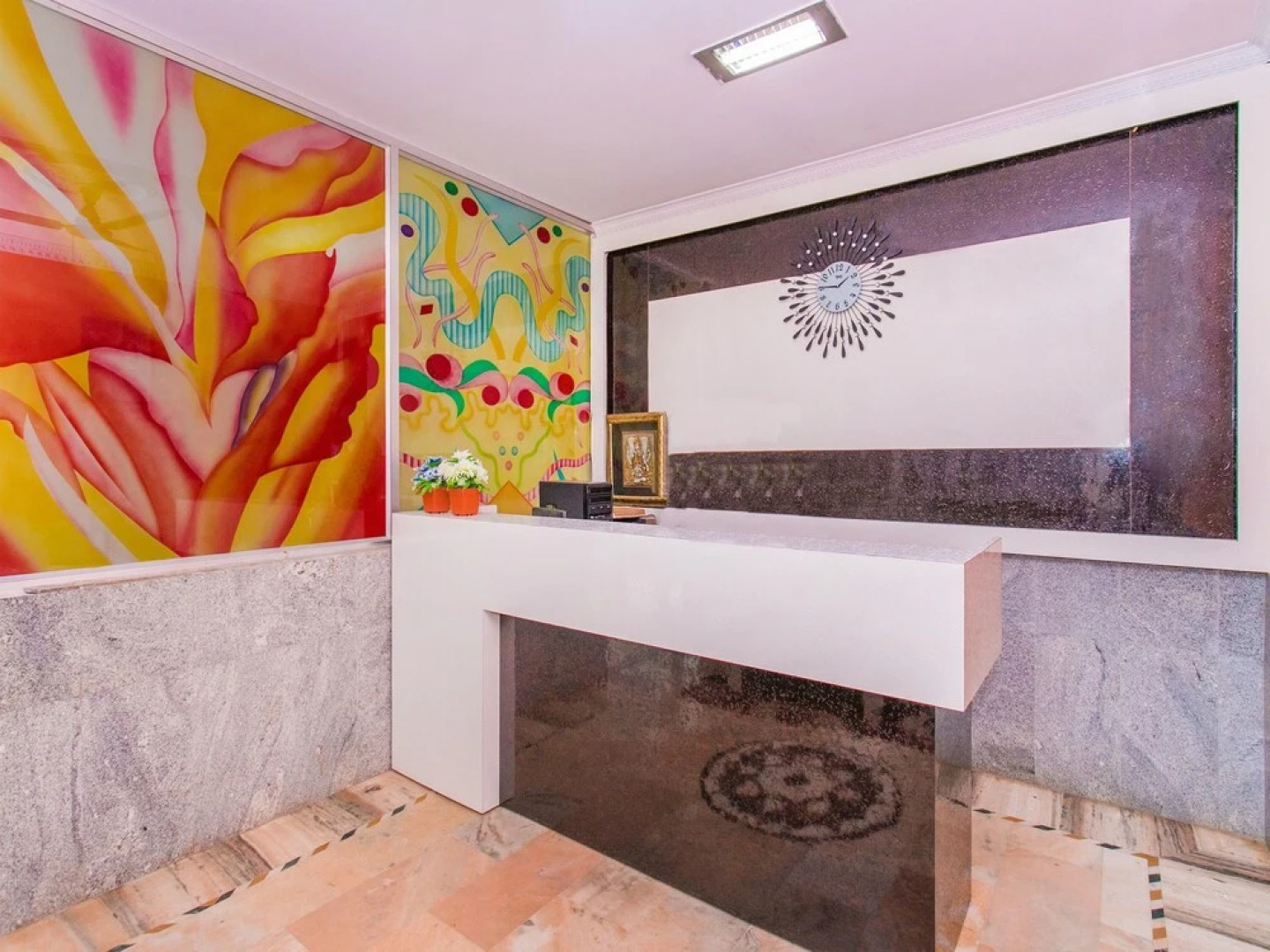 OYO 16572 Pk Suites Inn