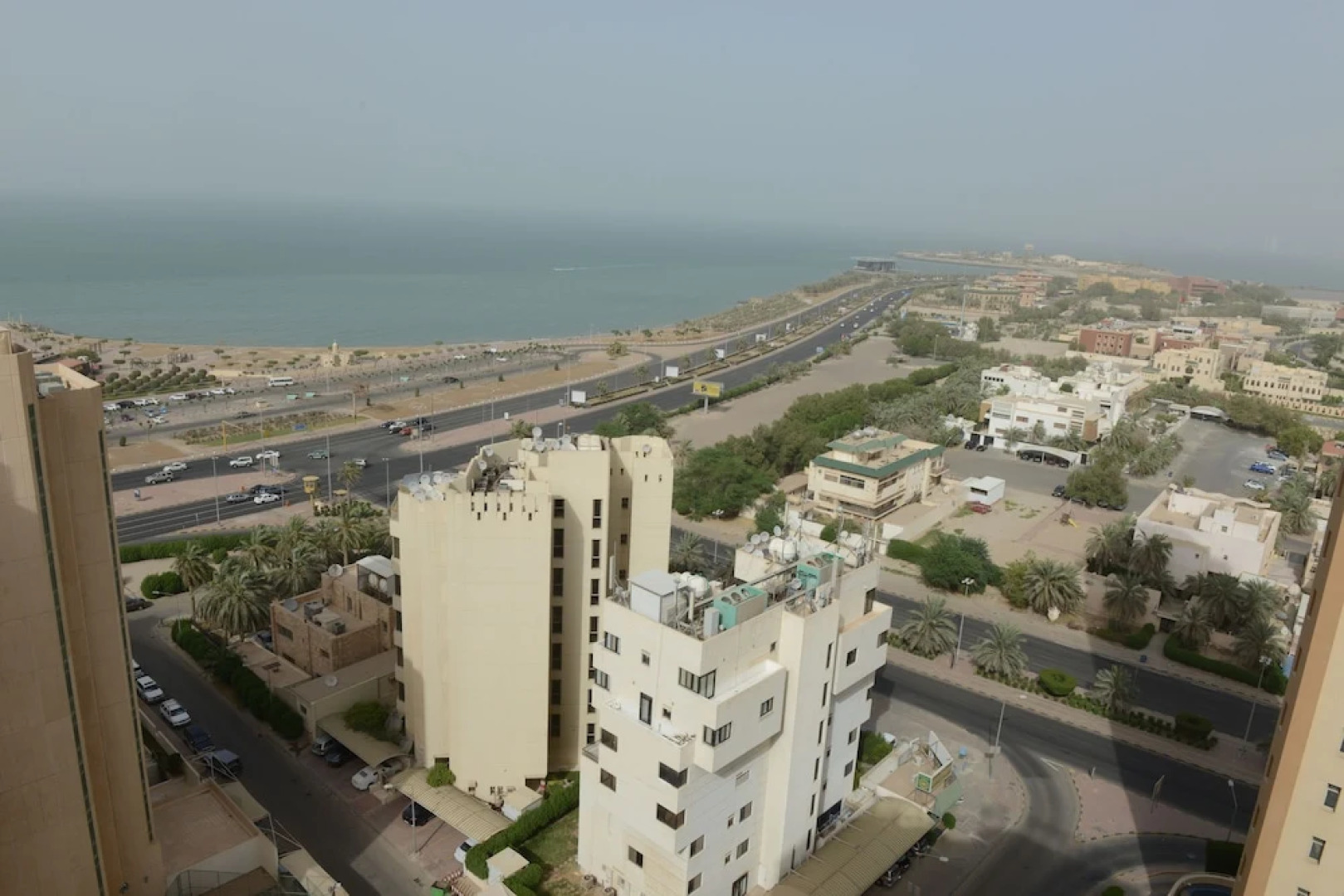 Plaza Athenee Hotel Kuwait