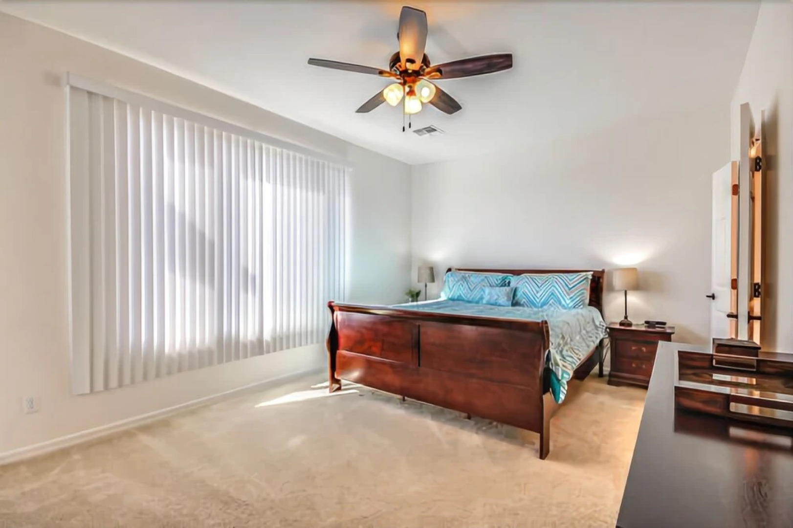 Twin Peaks - 2 Br home by RedAwning