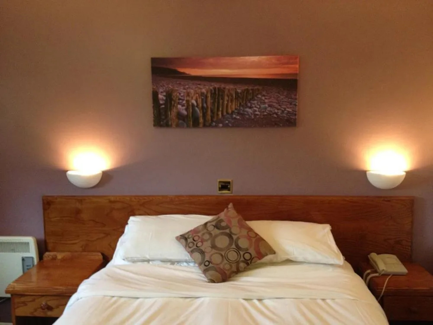 The Wee Waif Reading by Greene King Inns