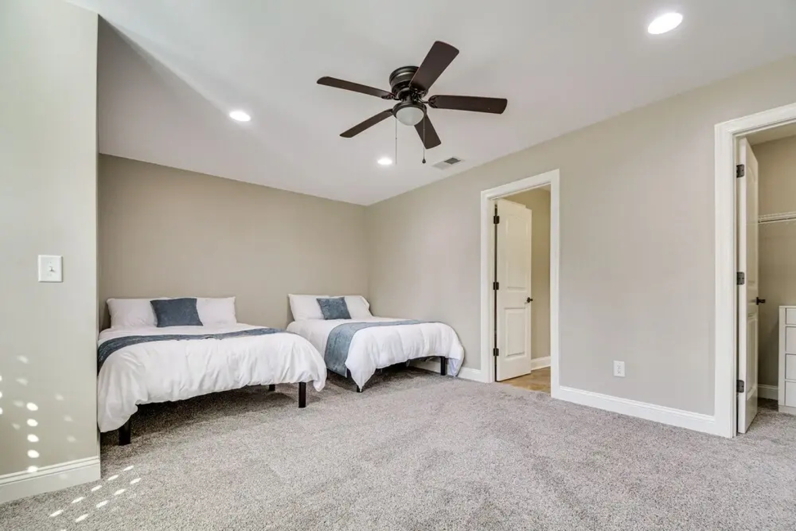 Spacious Home w/ Fireplace - Near Pinehurst Golf!