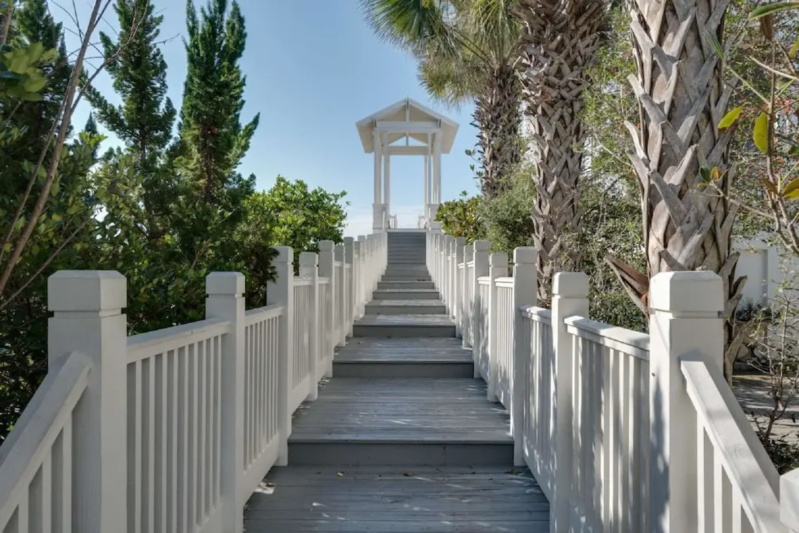 Love Shack 2 Bedroom Apartment