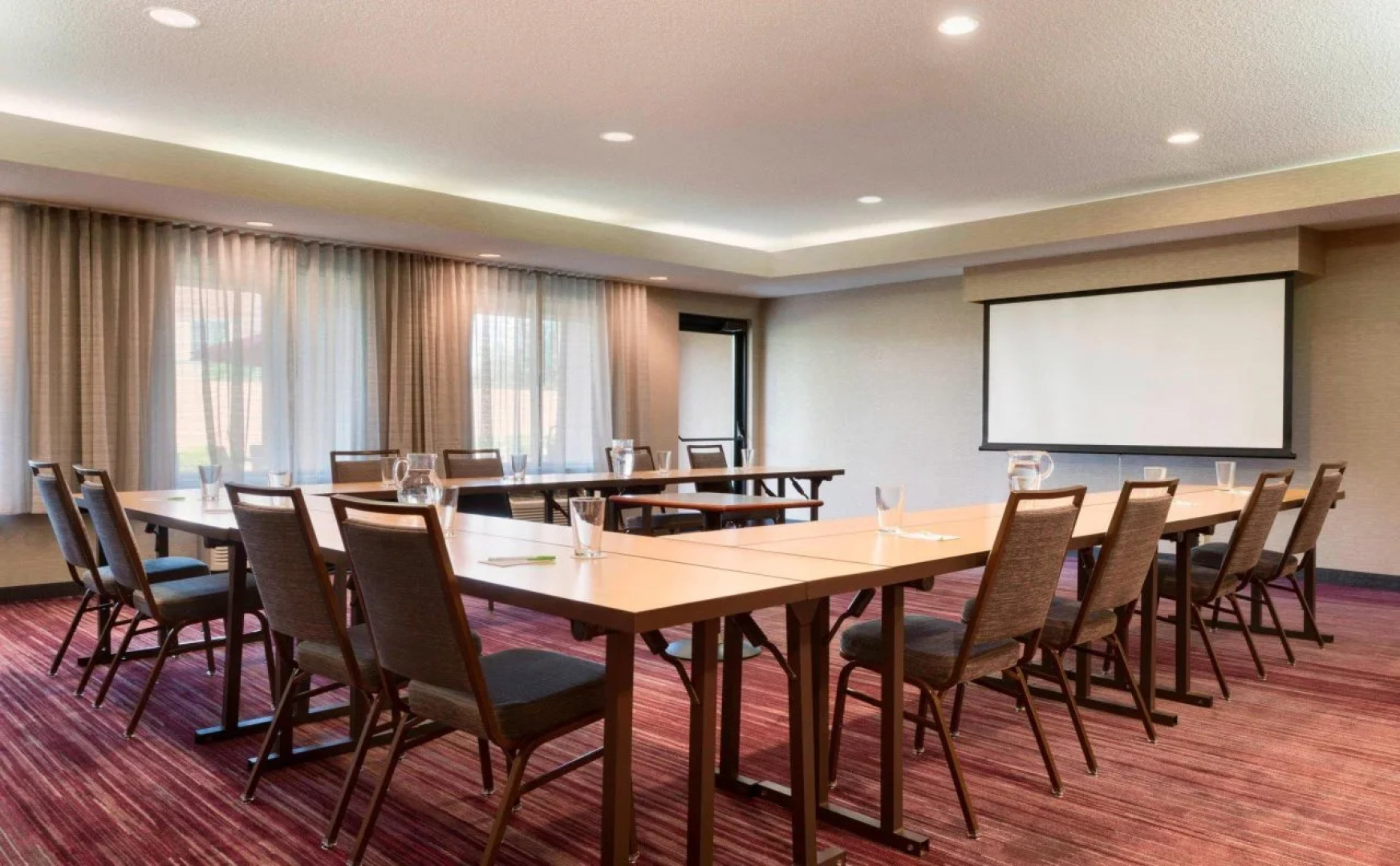 Courtyard by Marriott Akron Fairlawn