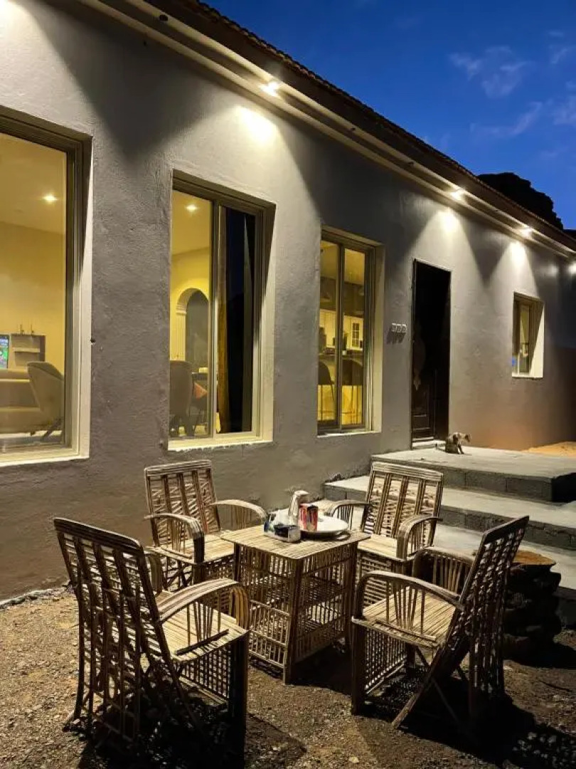 فيلا بمزرعة