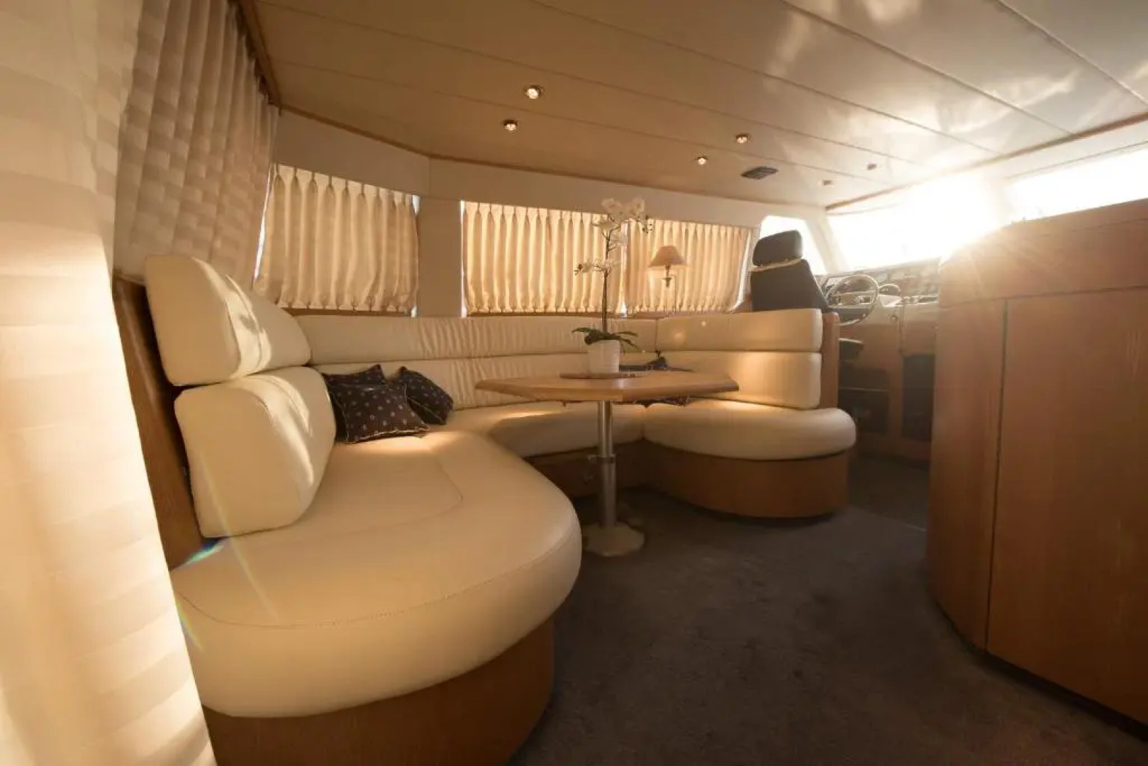 Solymar Greece Yachting. m/y "LL"