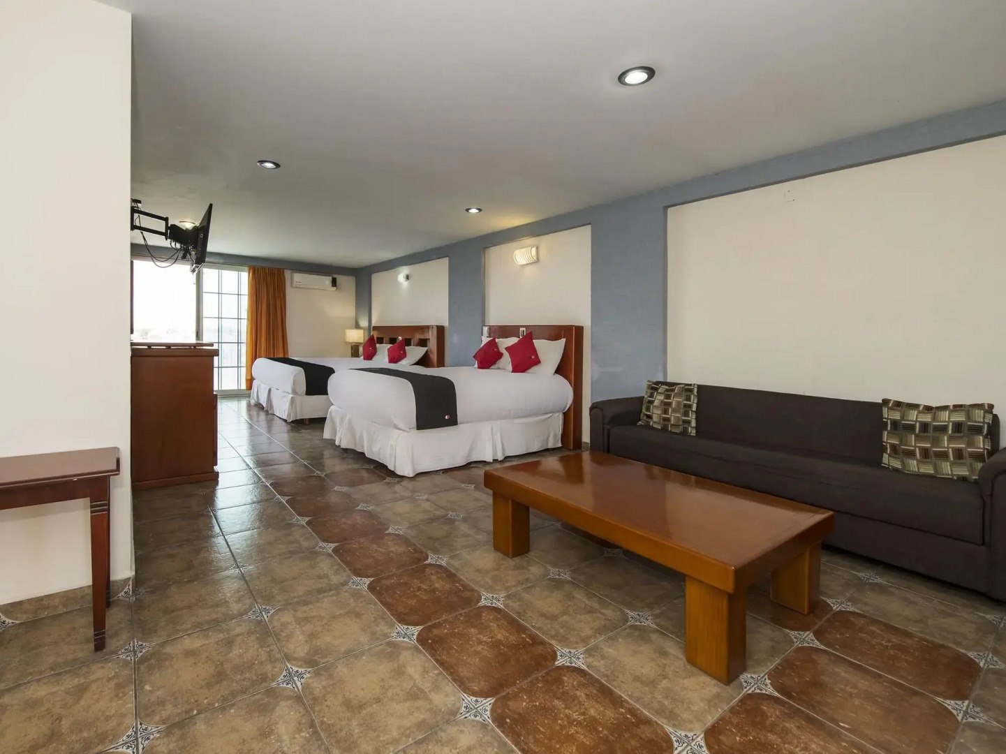 Hotel Suites de Reyes