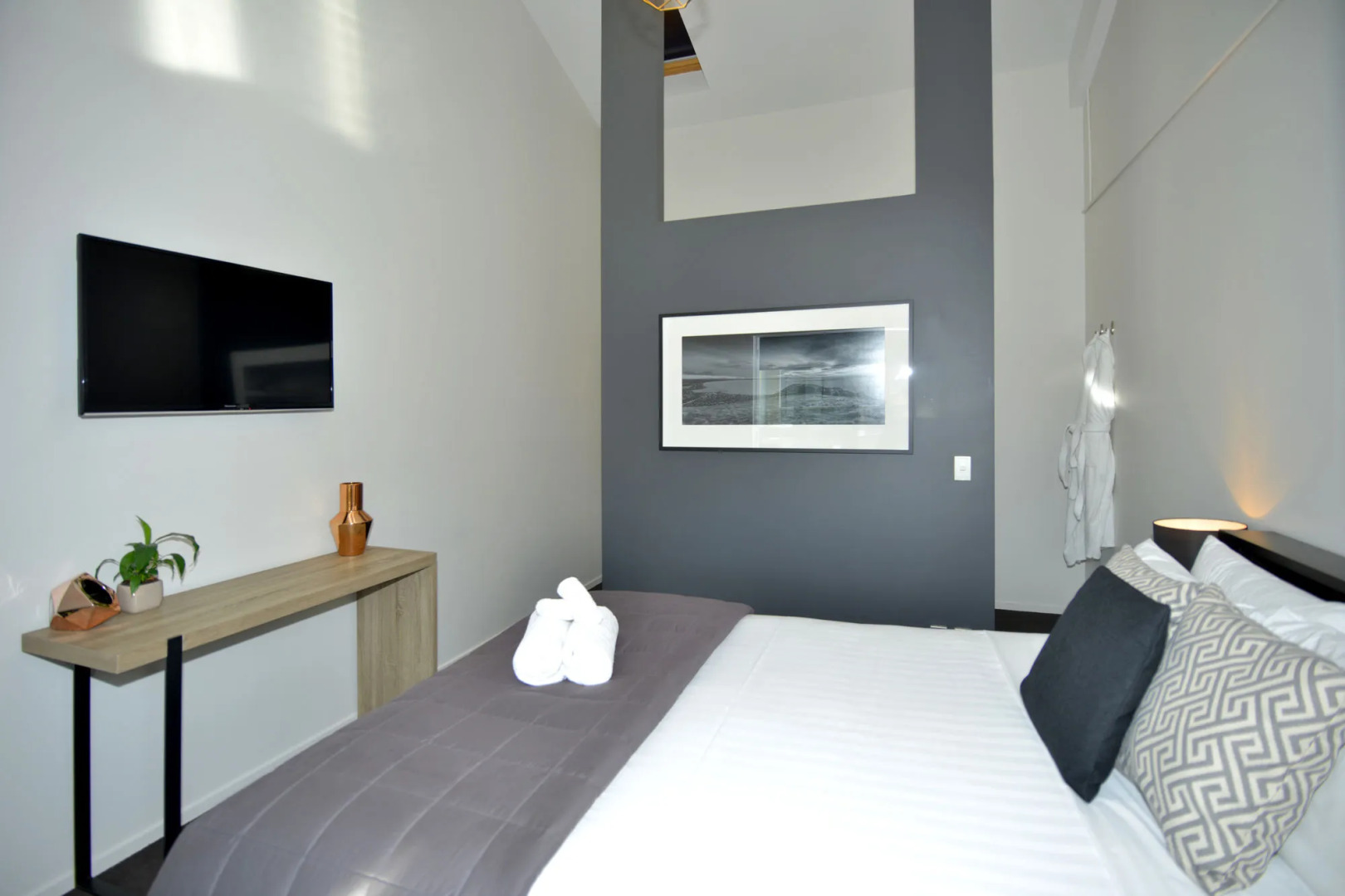 Southwark Hotel & Apartments