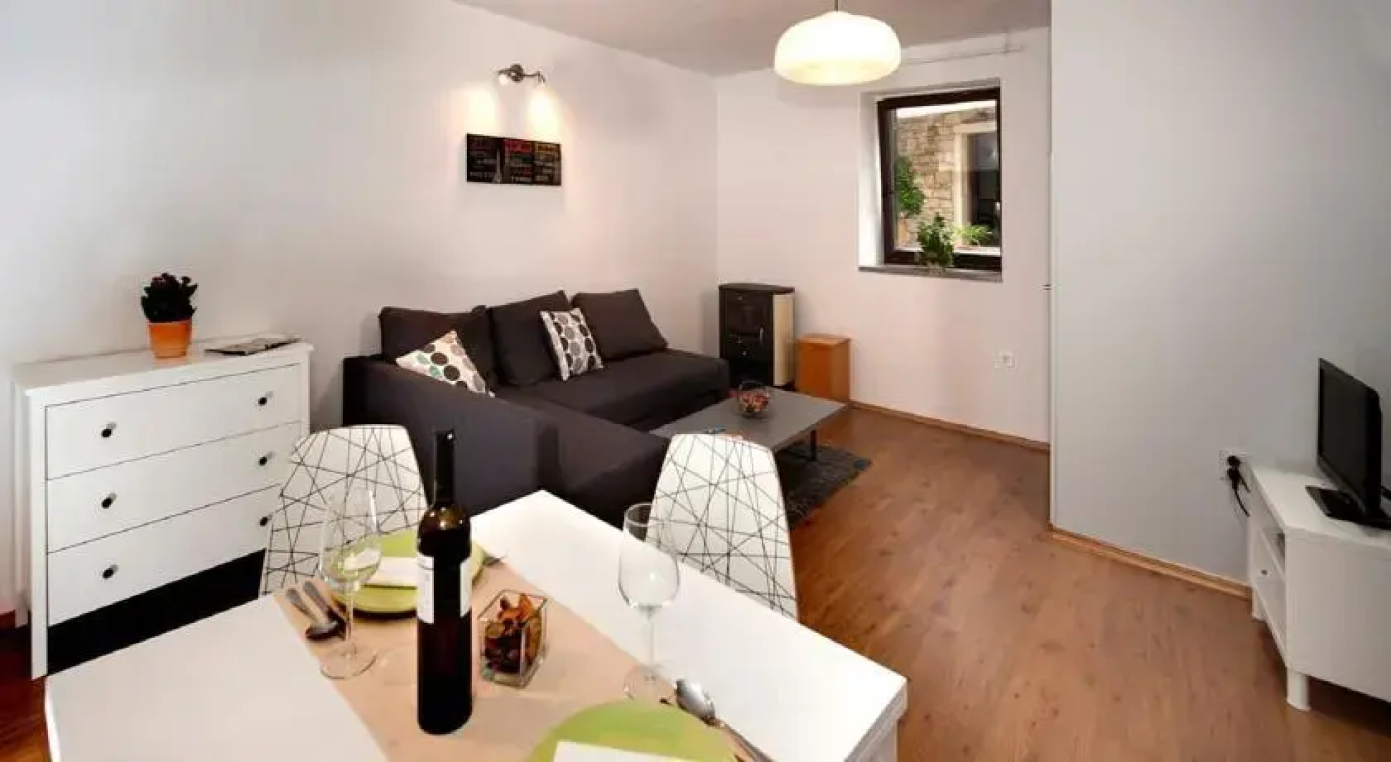 Apartments Grebac 121