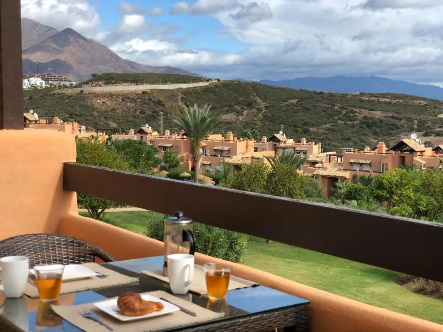 Casares Del Sol 2 Bedroom Holiday Penthouse