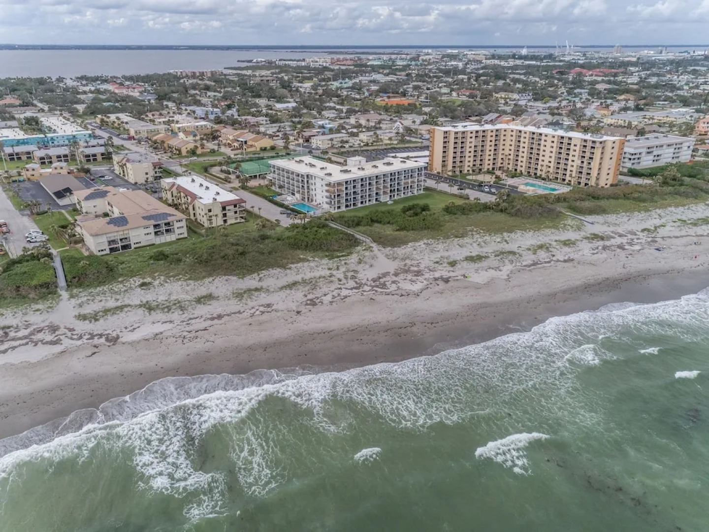 Cape Winds by Happy Palm Stays