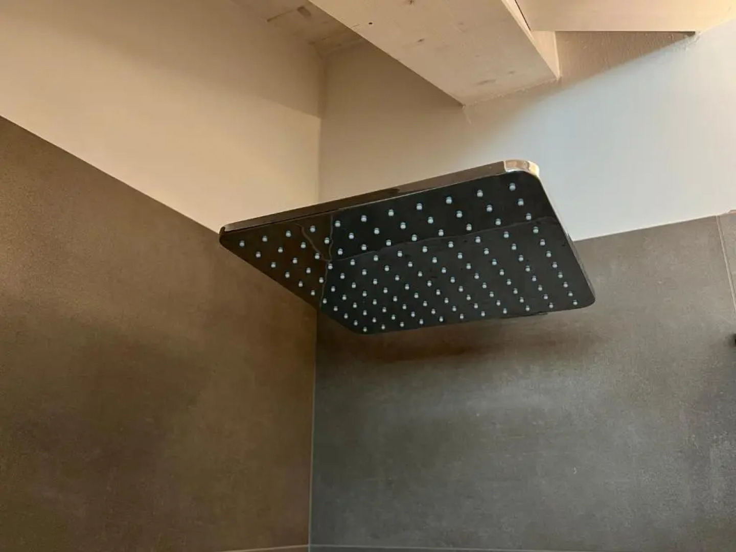 Camelot Luxury Houses Horses