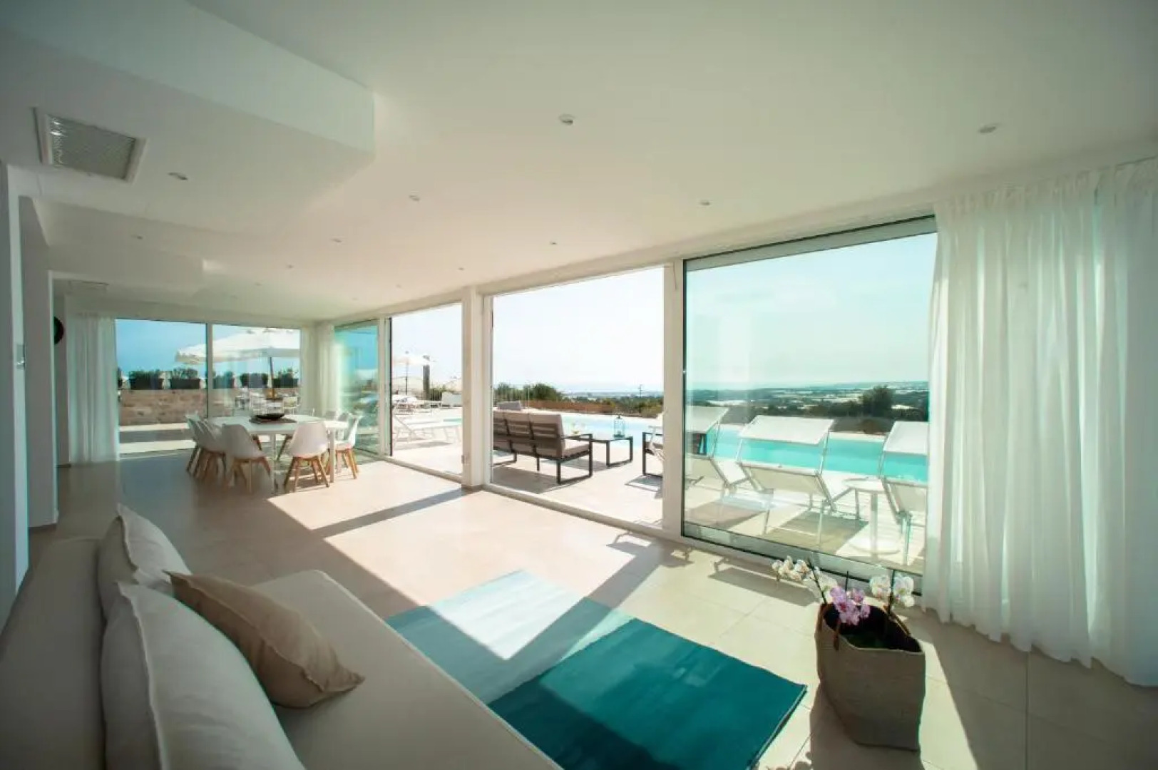 Karat House Pool lovely view 4 rooms 5 bathrooms wifi freenew villa