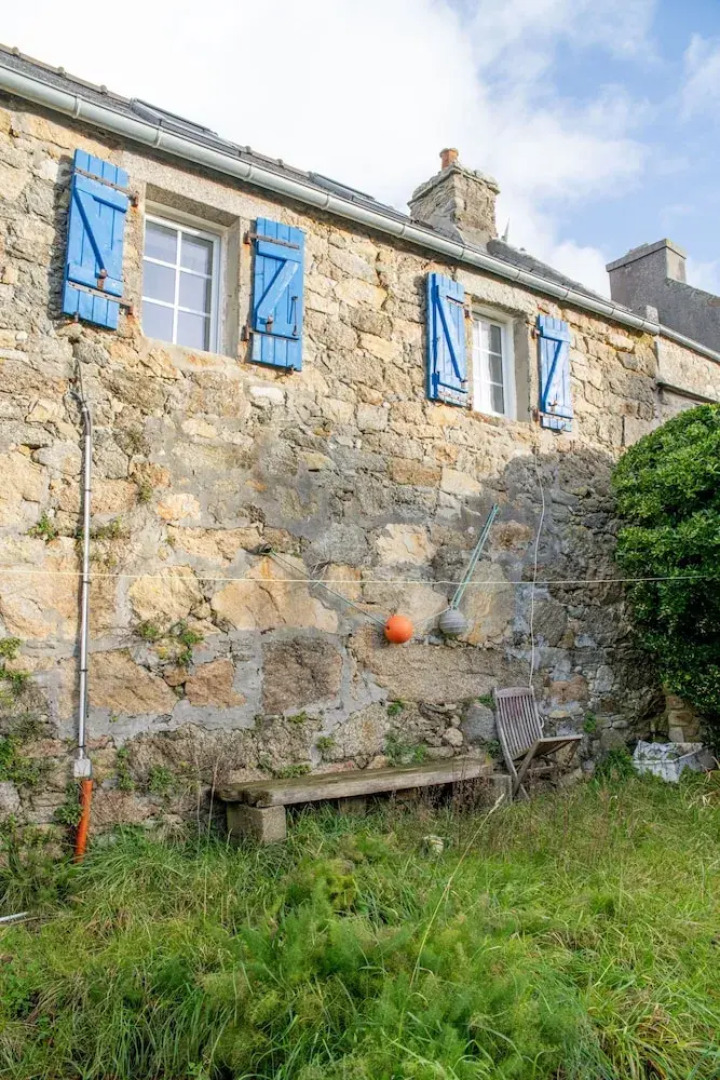 Small Cocoon for 2 by the sea