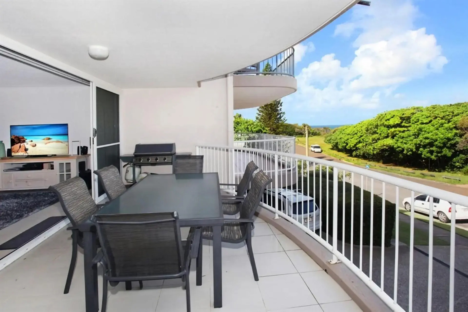 Unit 2 Point Break Apartments, 1-3 Point Arkwright, Linen Incl