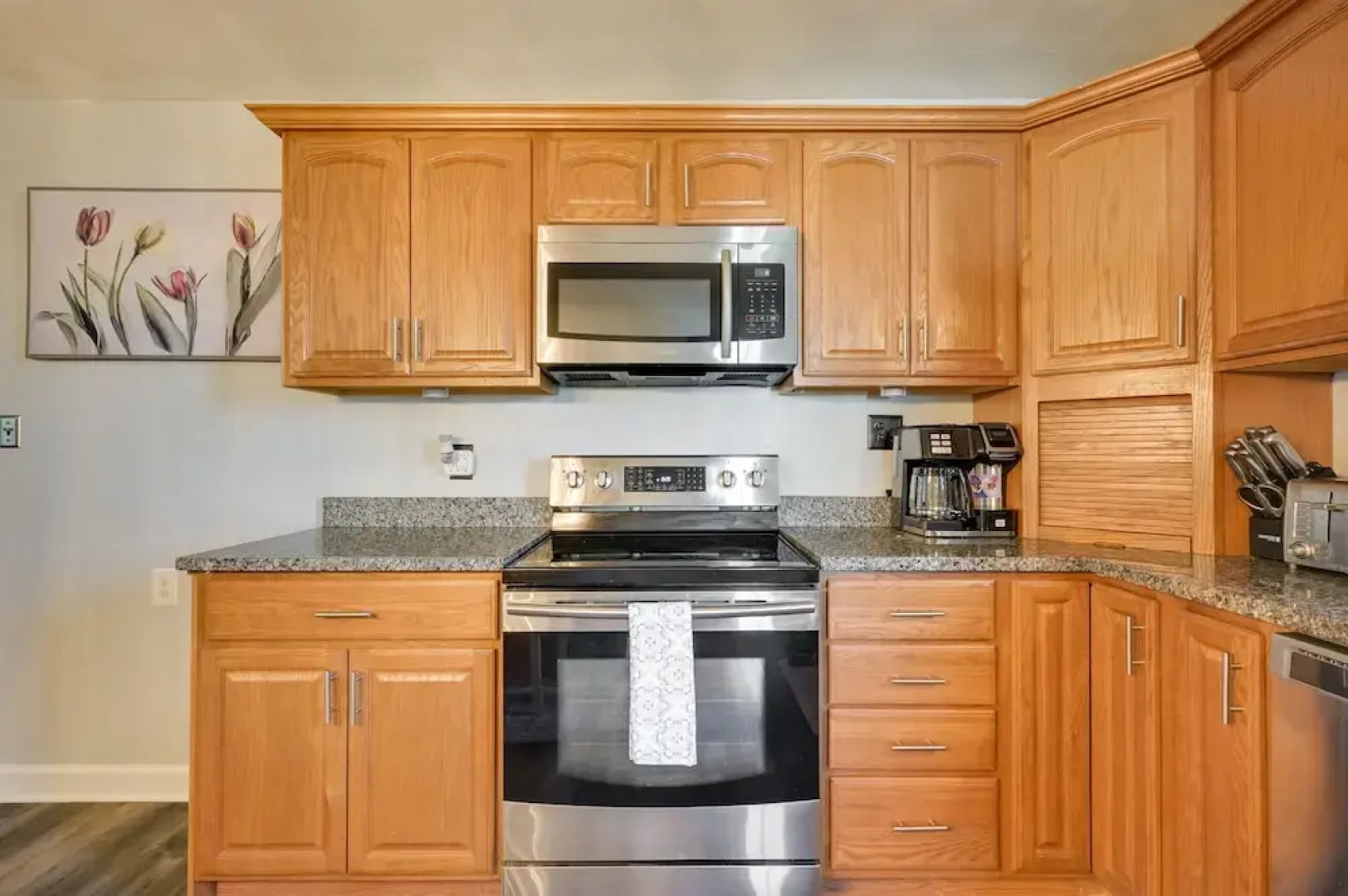 Deck & Grill: Convenient Home in Hummelstown