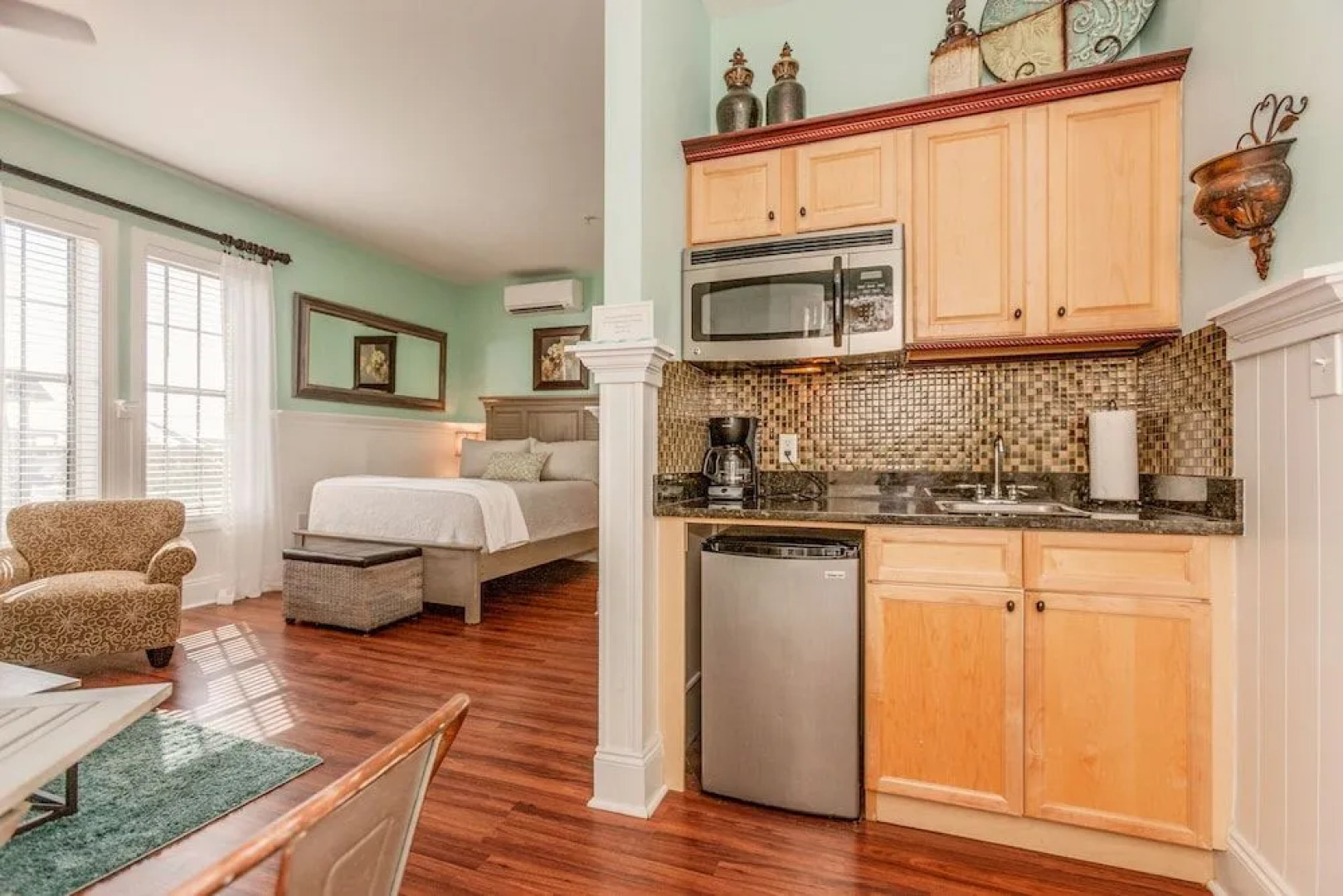 Cozy Seacrest Studio Condo by RedAwning