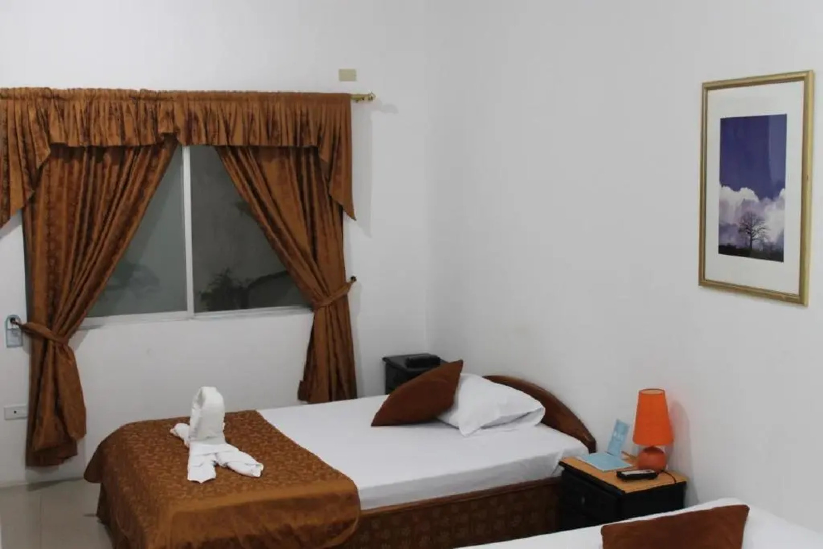 Galapagos Hostelling