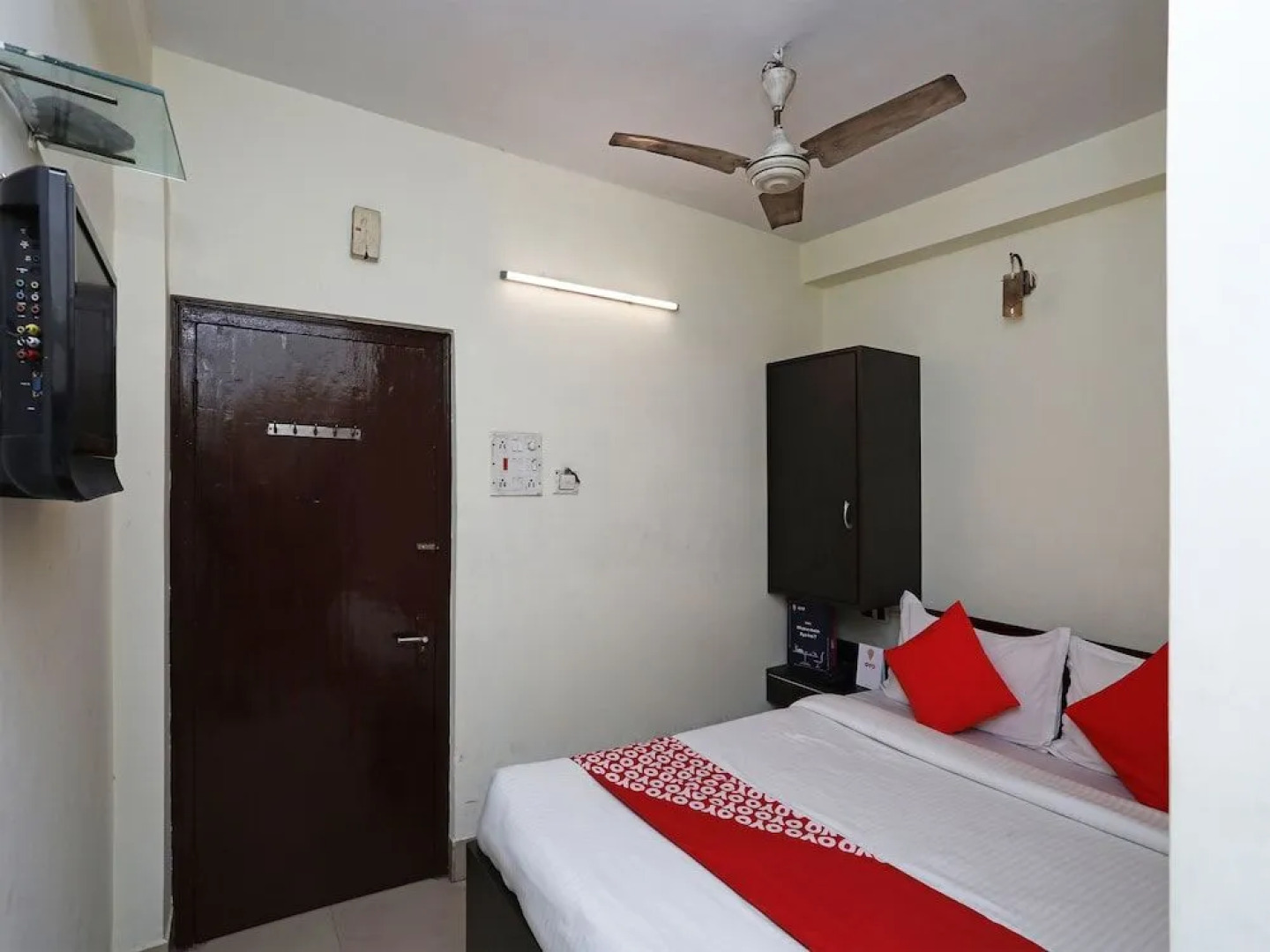 Oyo 13906 Vinita Inn