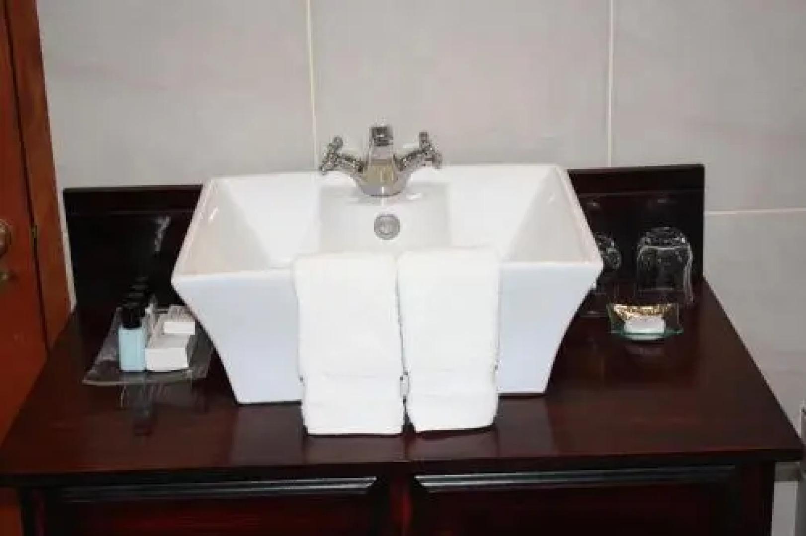 Hermanus Dorpshuys Guesthouse