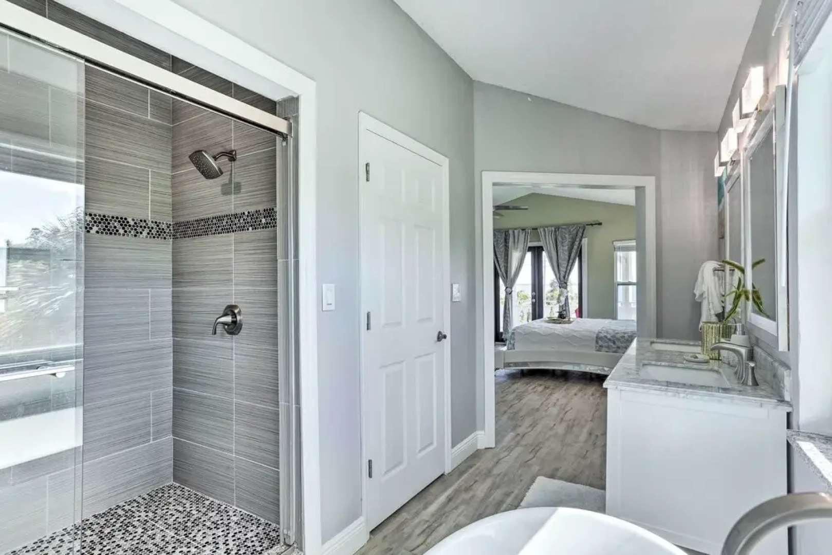 Luxe Florida Home on 3 Acres ~ 5 Mi to Beach!