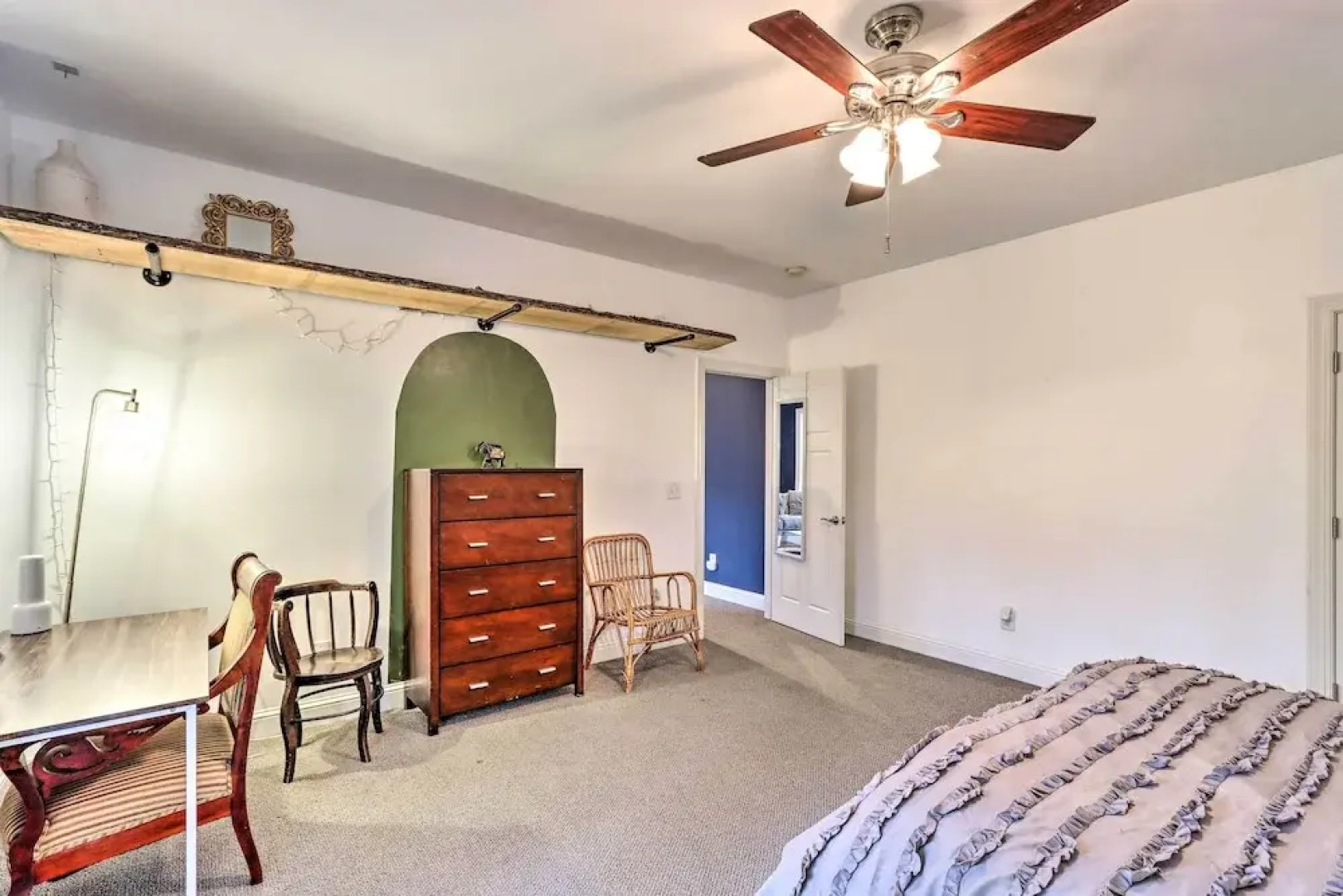 Lake Access: Waleska House w/ Floating Dock!