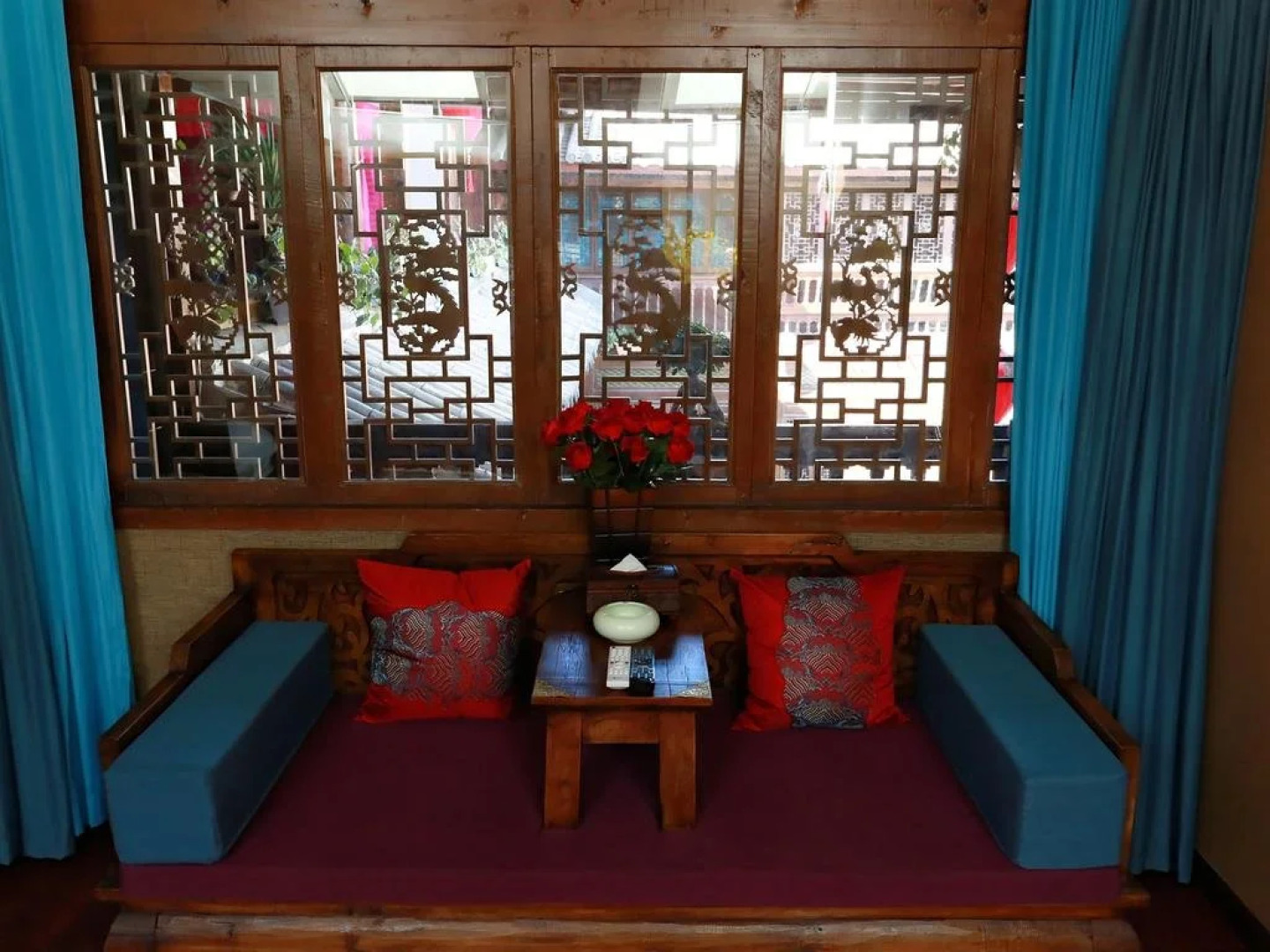 Yunlong Mansion Boutique Hotel