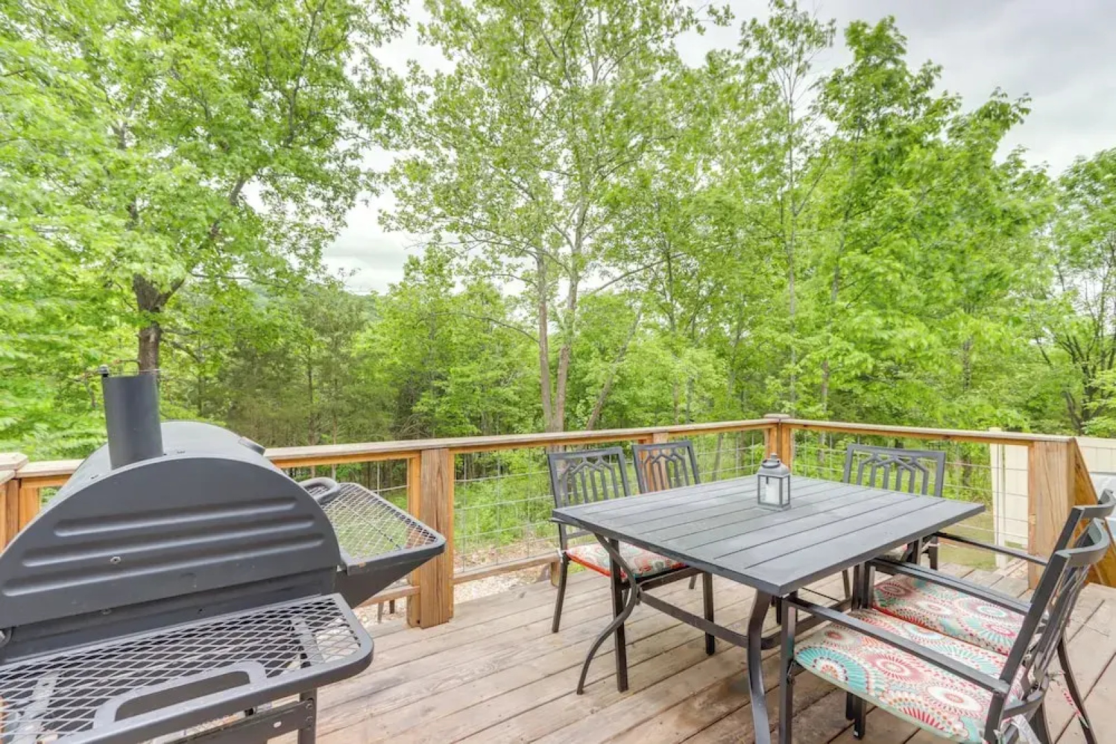 Eureka Springs Family Home - 1/2 Mi to Marina!
