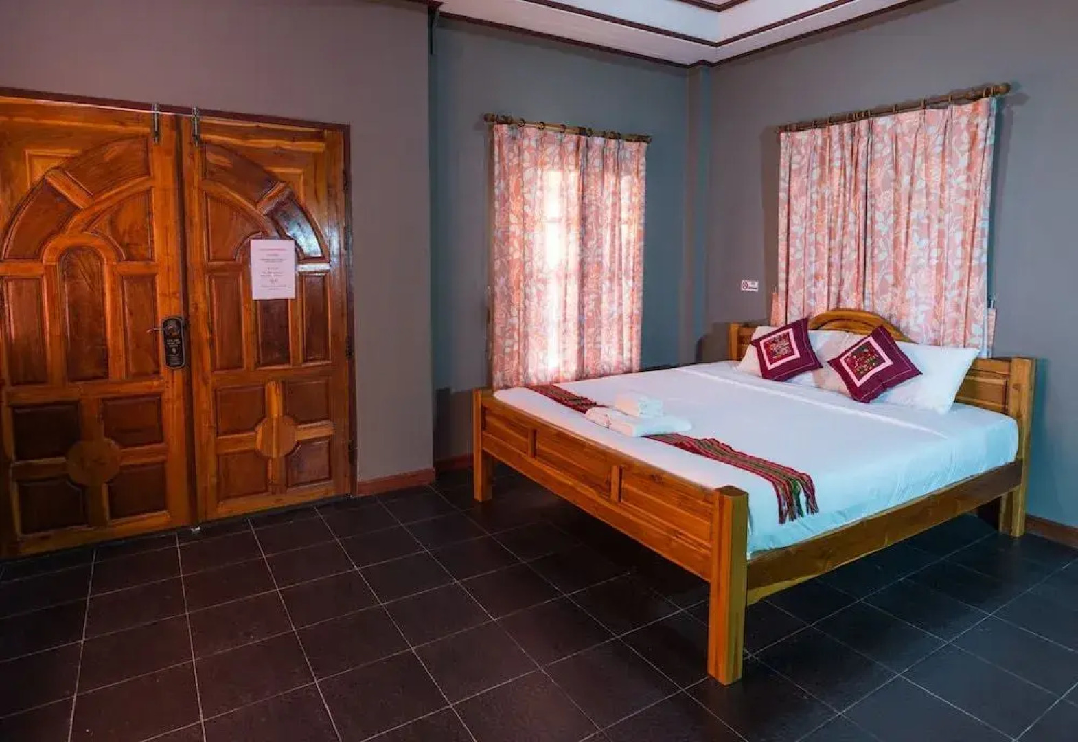 Chiang Kham Tilue Resort