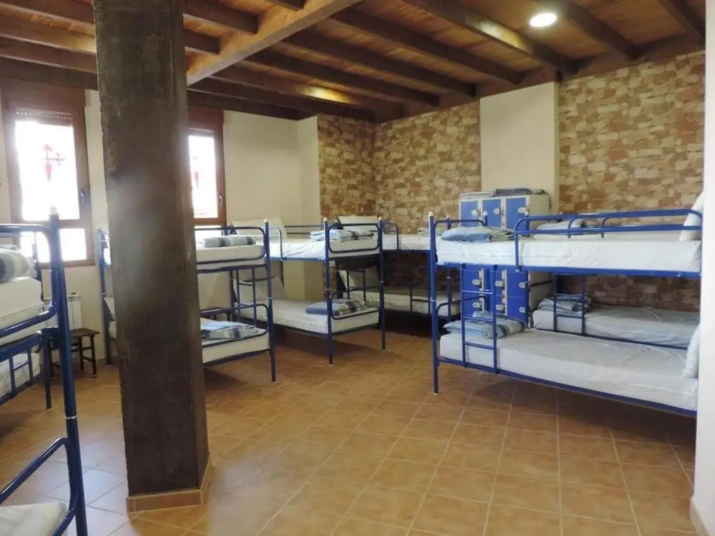 Albergue Santo Tomás de Canterbury - Hostel