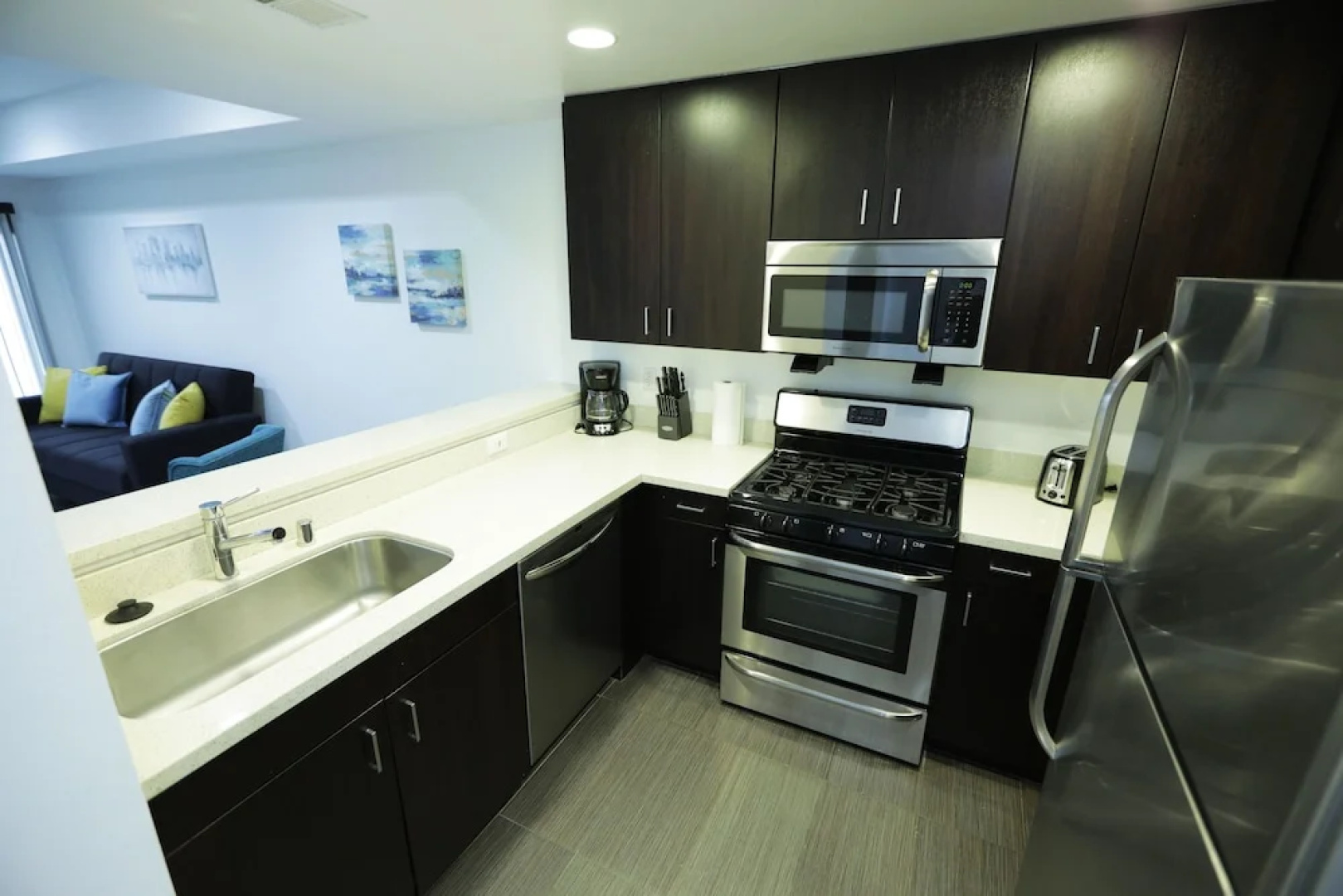 Hollywood Central Suites