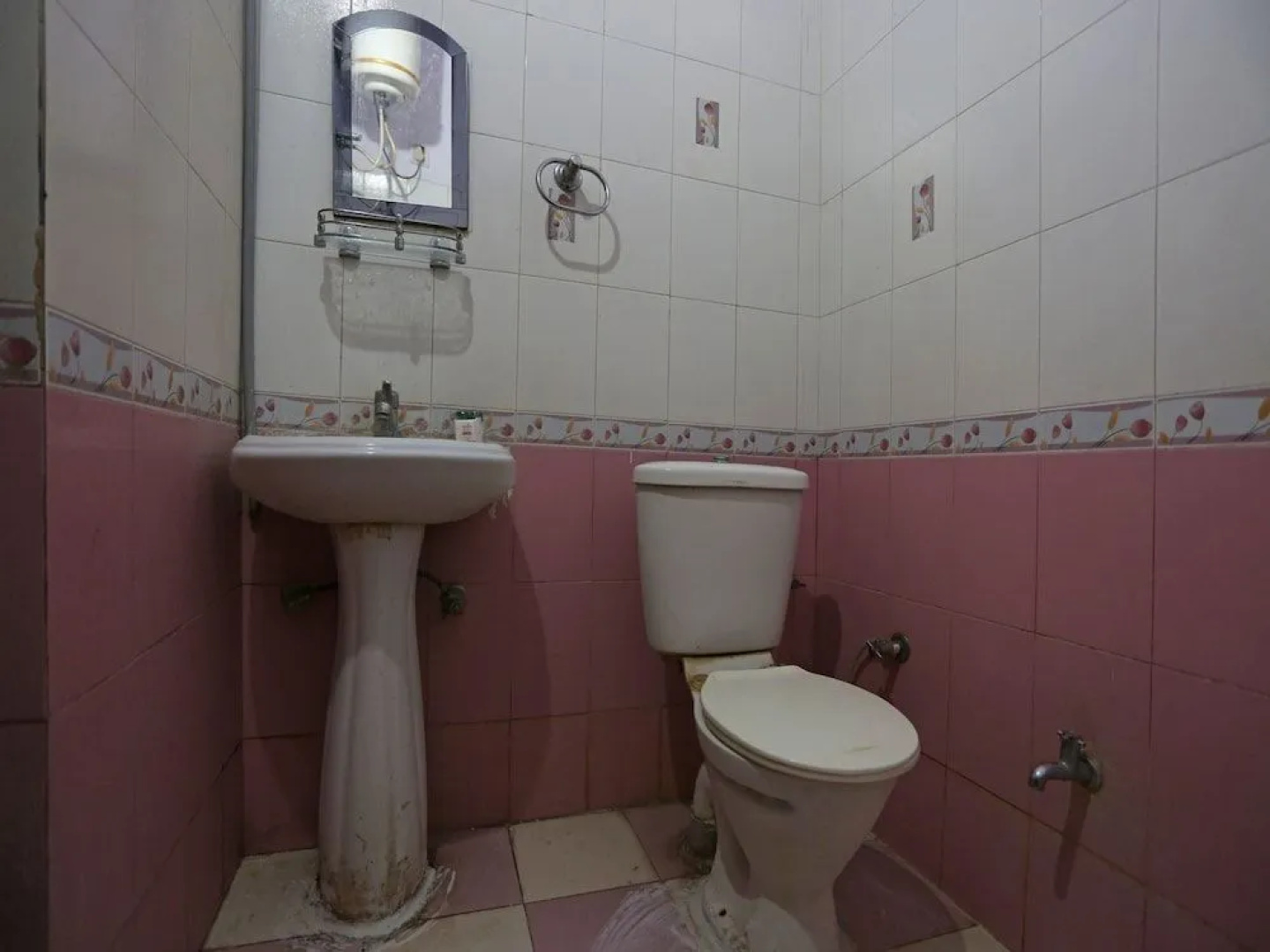 OYO 7636 Hotel Kaushalya Residency