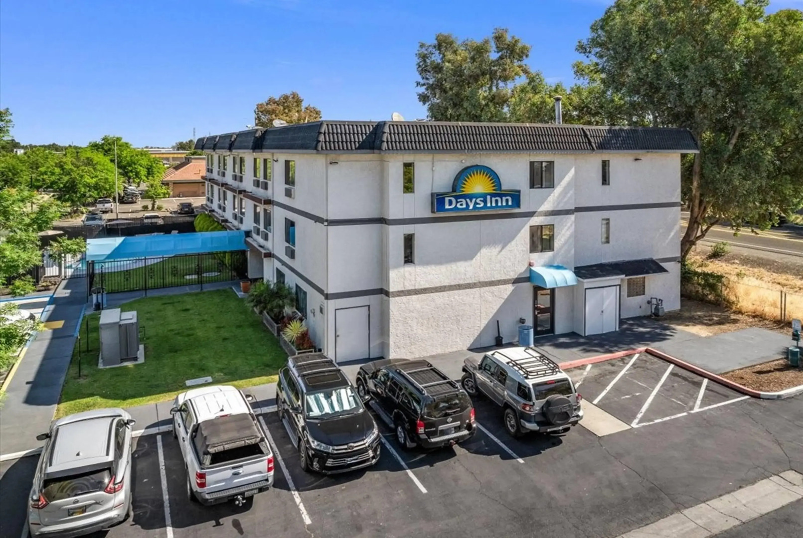 Days Inn by Wyndham Woodland