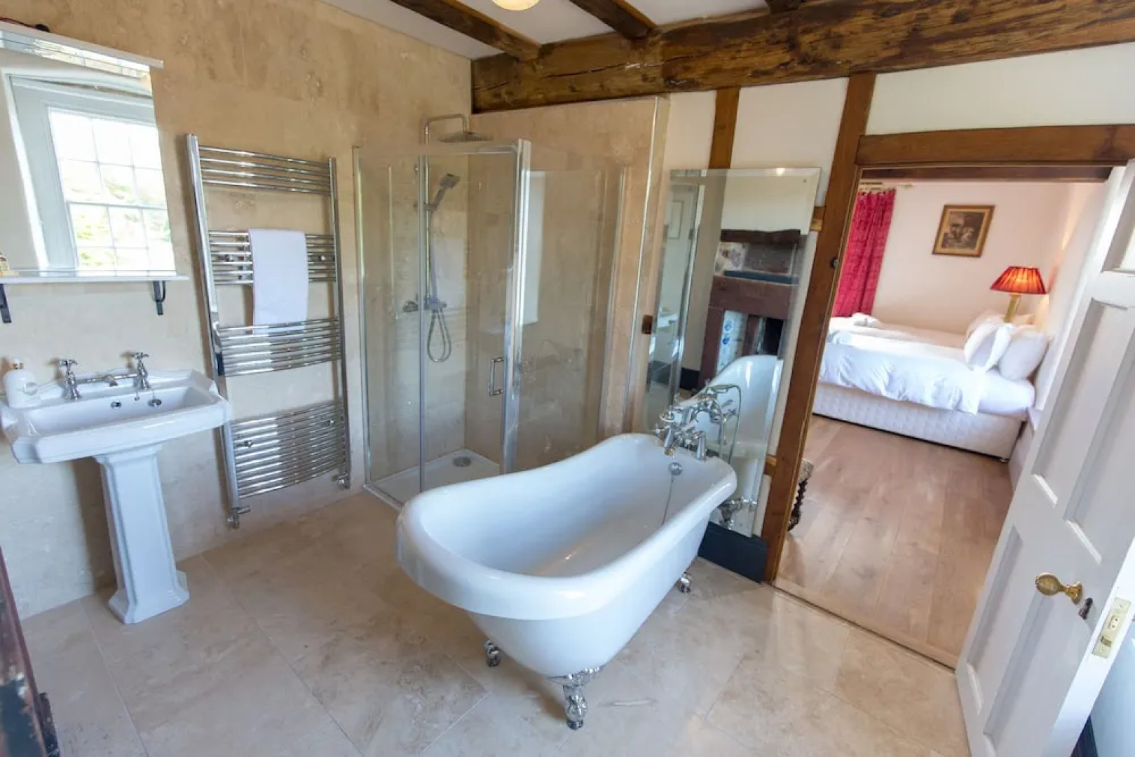 HAILE HALL Private Wing 4 Ensuite Bedrms