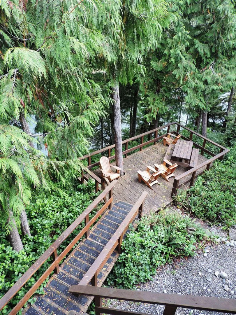 Wild Pacific Waterfront Cabins