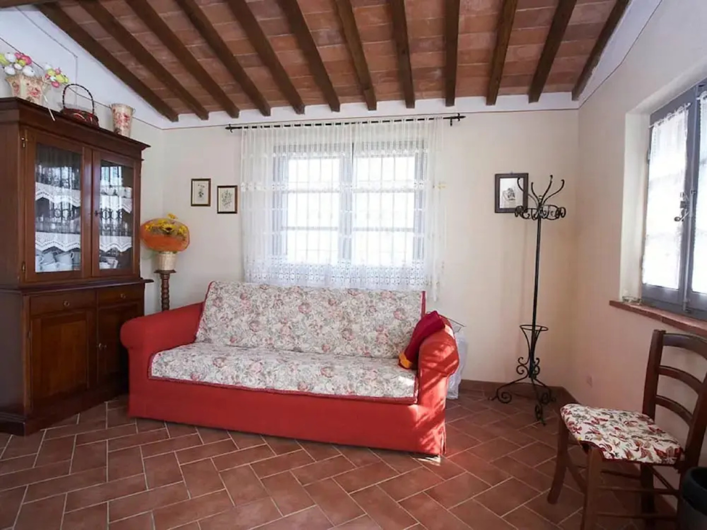 Elegant Castle Stay With Pool