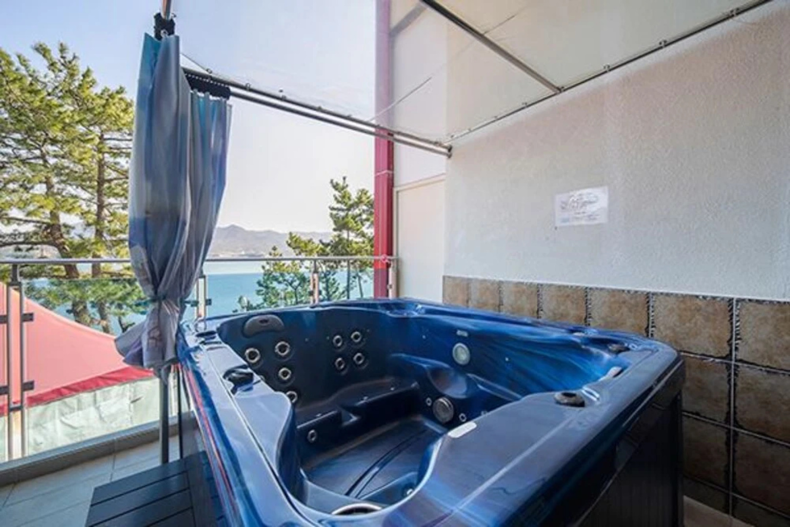 Tongyeong Honey Spa Pension