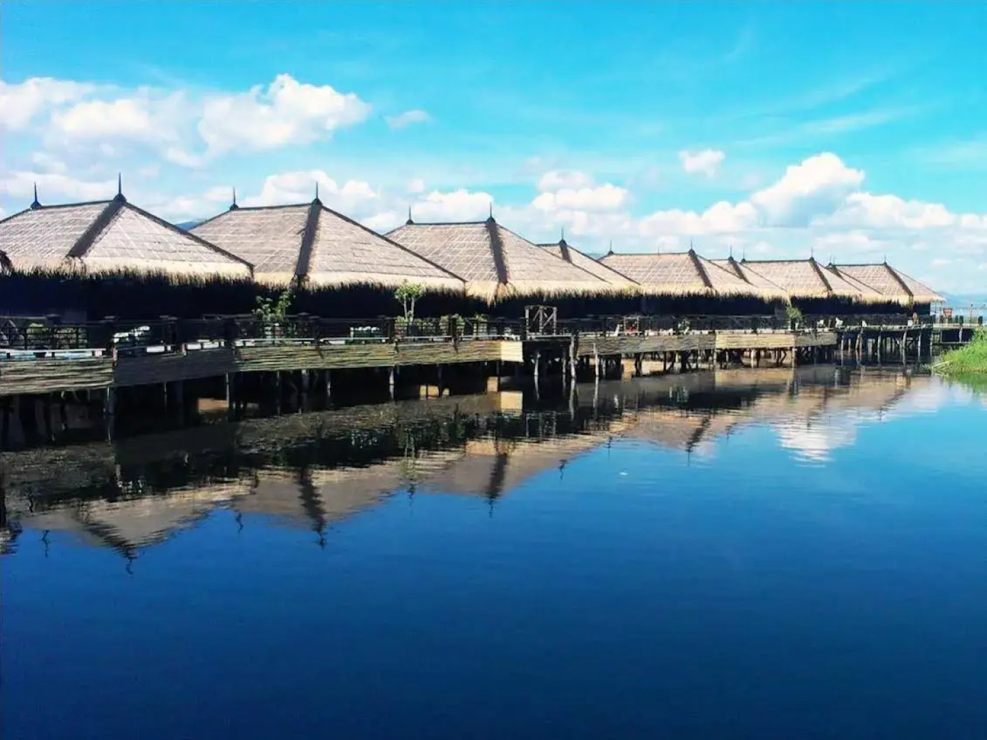 Sky Lake Inle Resort