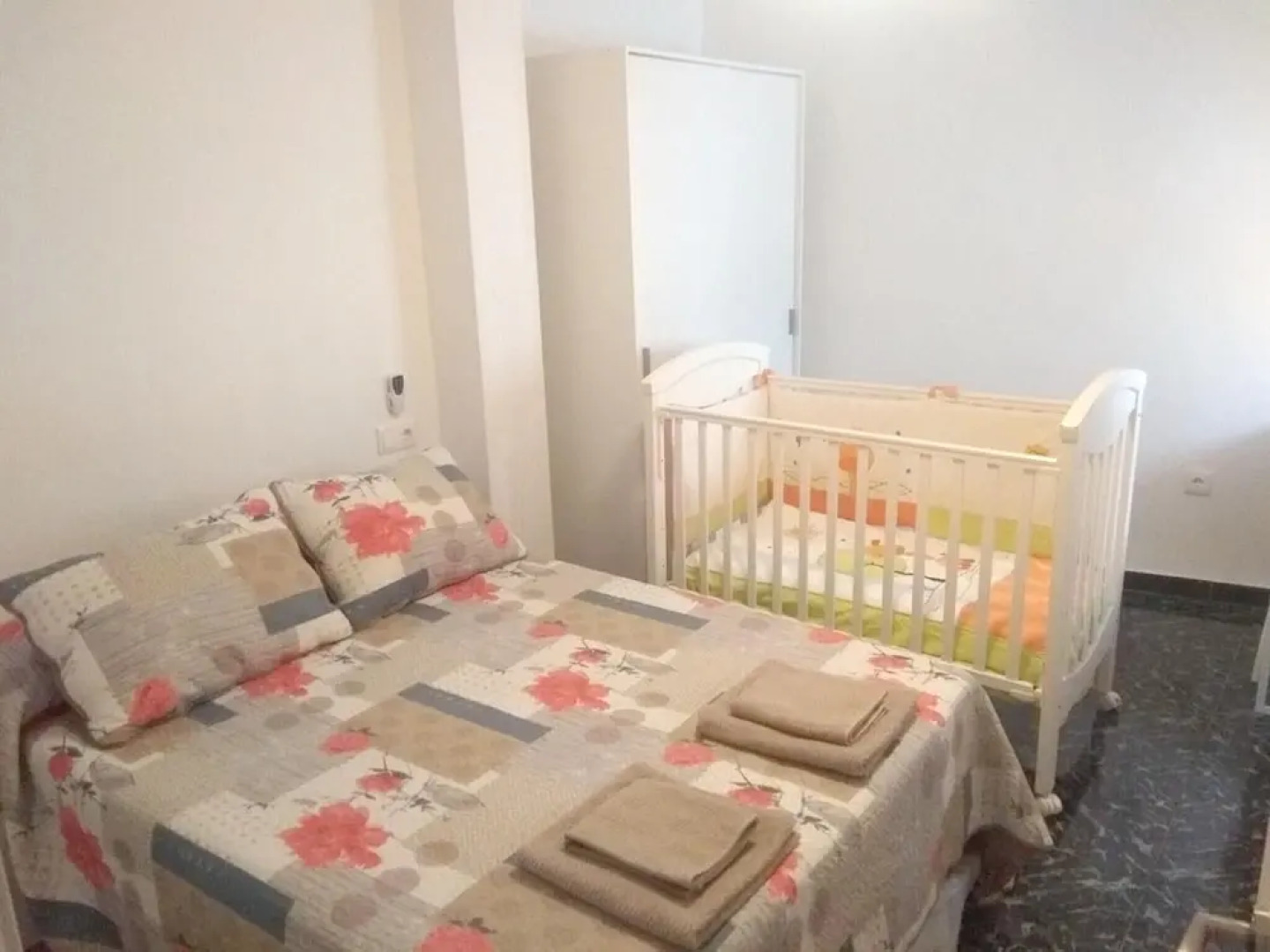 Apartment with 3 Bedrooms in Córdoba, with Furnished Garden