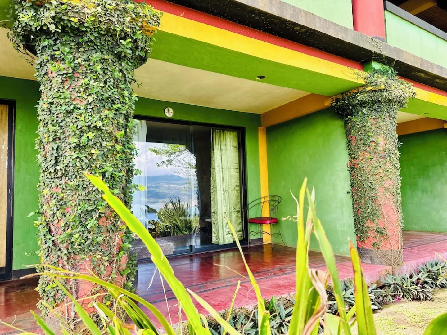 Lake Arenal Hotel & Brewery