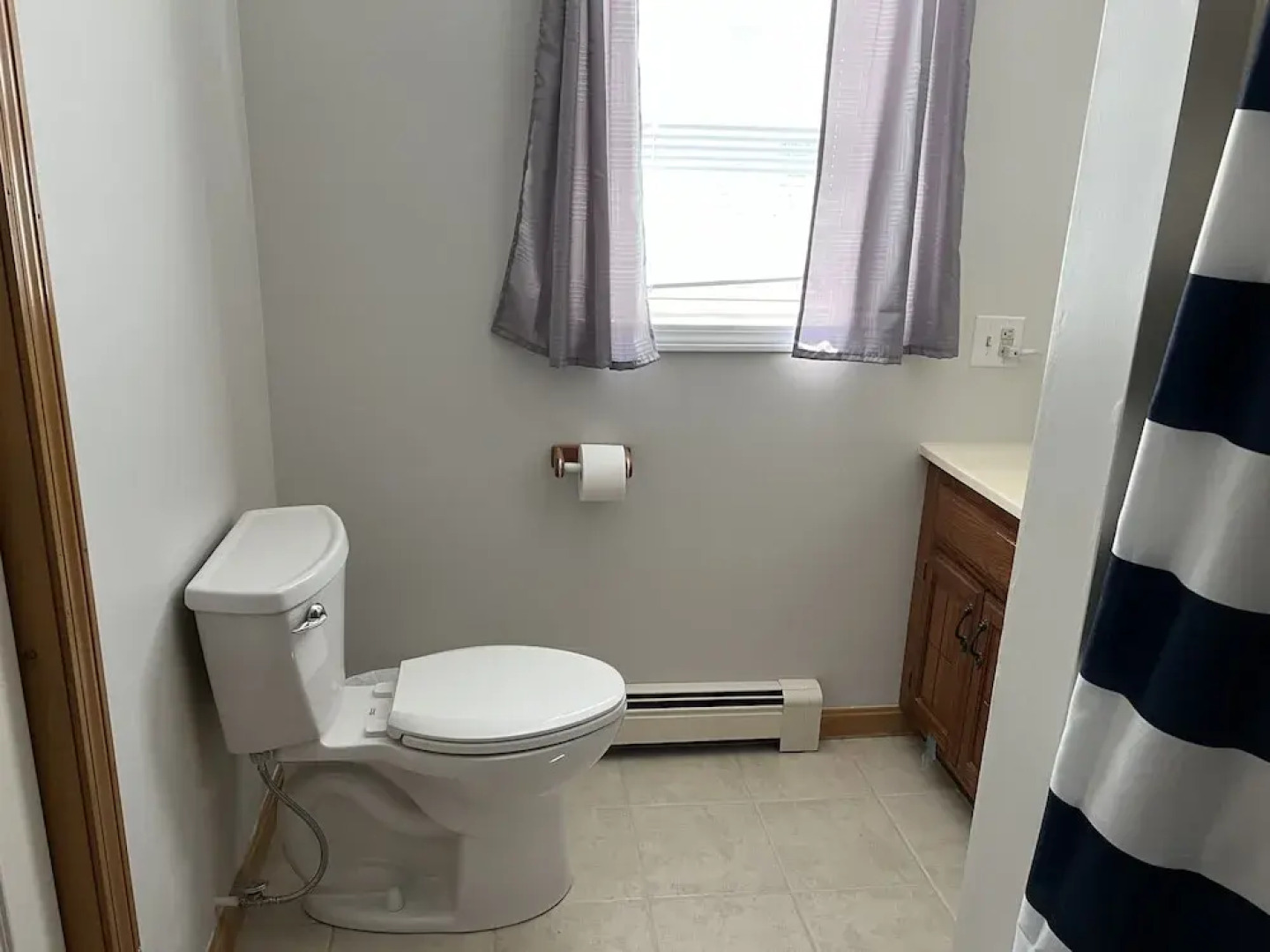 Charming Cottage Amidst Majestic Peaks 3 Bedroom Home