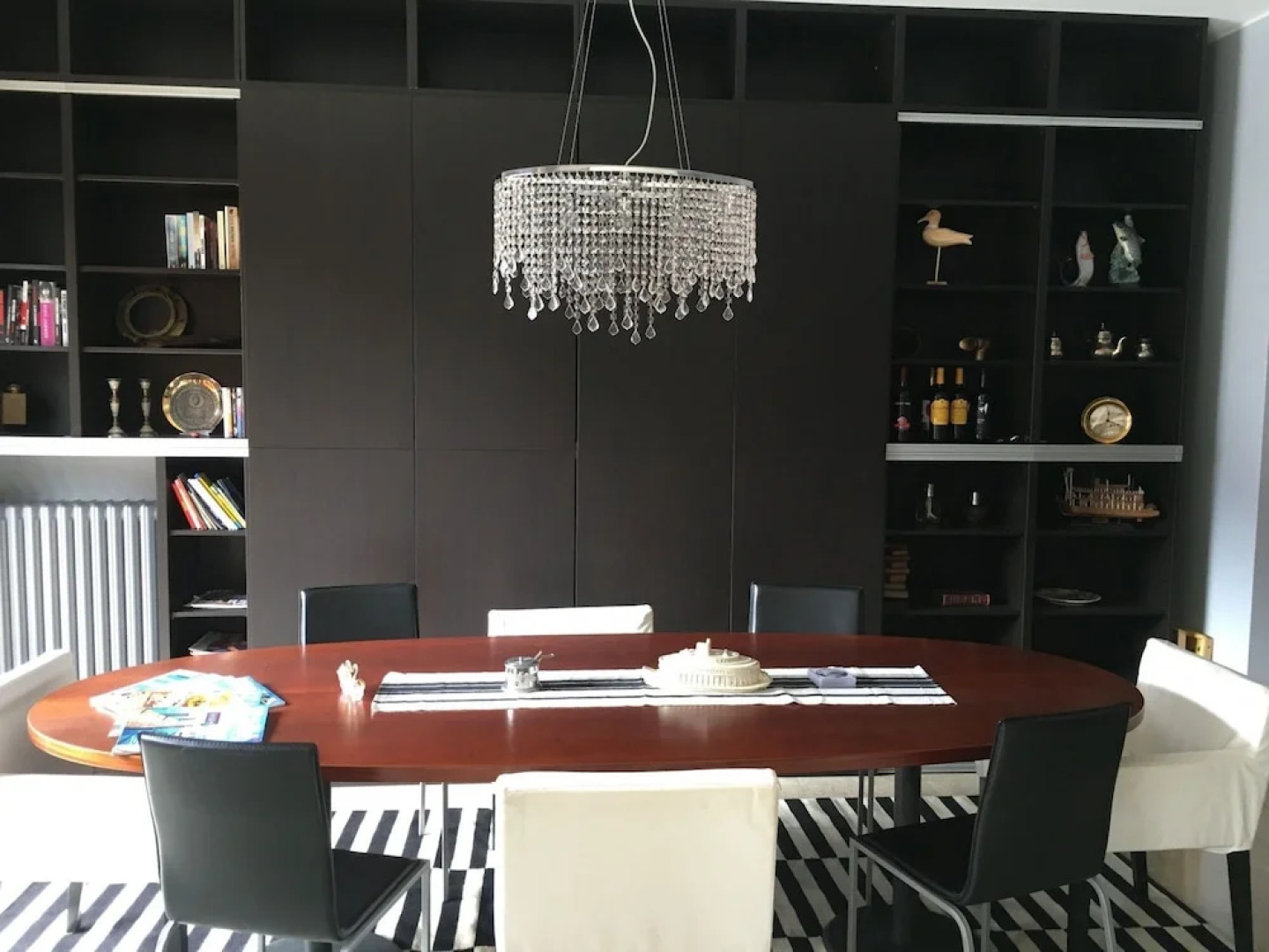 Swan's Nest Luxury Apartment on the Lake