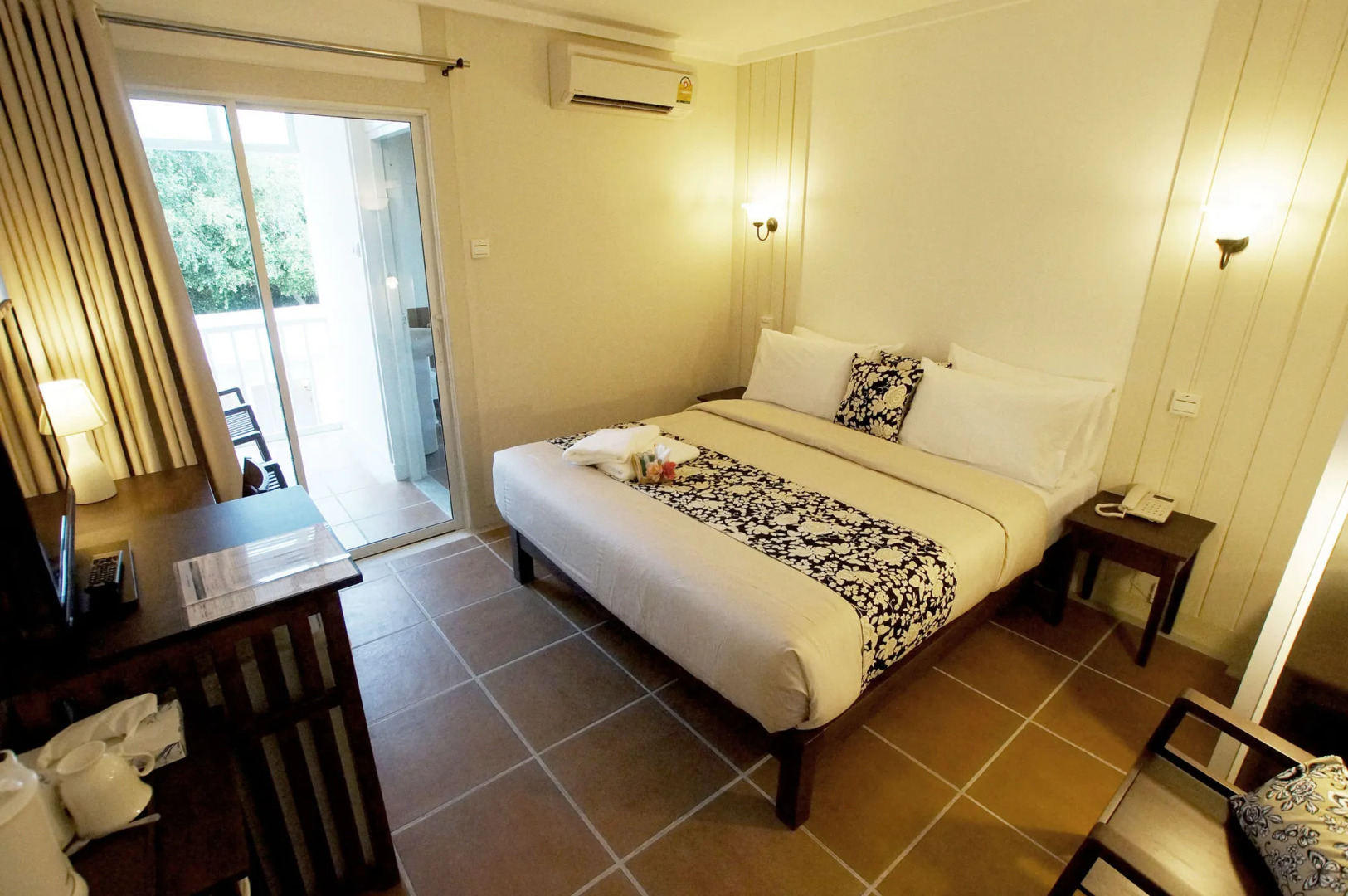 Baan Pimpisa Bangsaray Boutique Residence