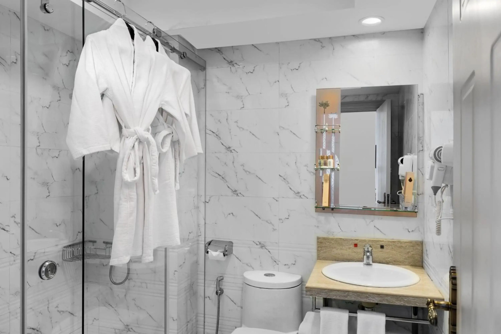 Palace Gate Hotel & Residence by EHM