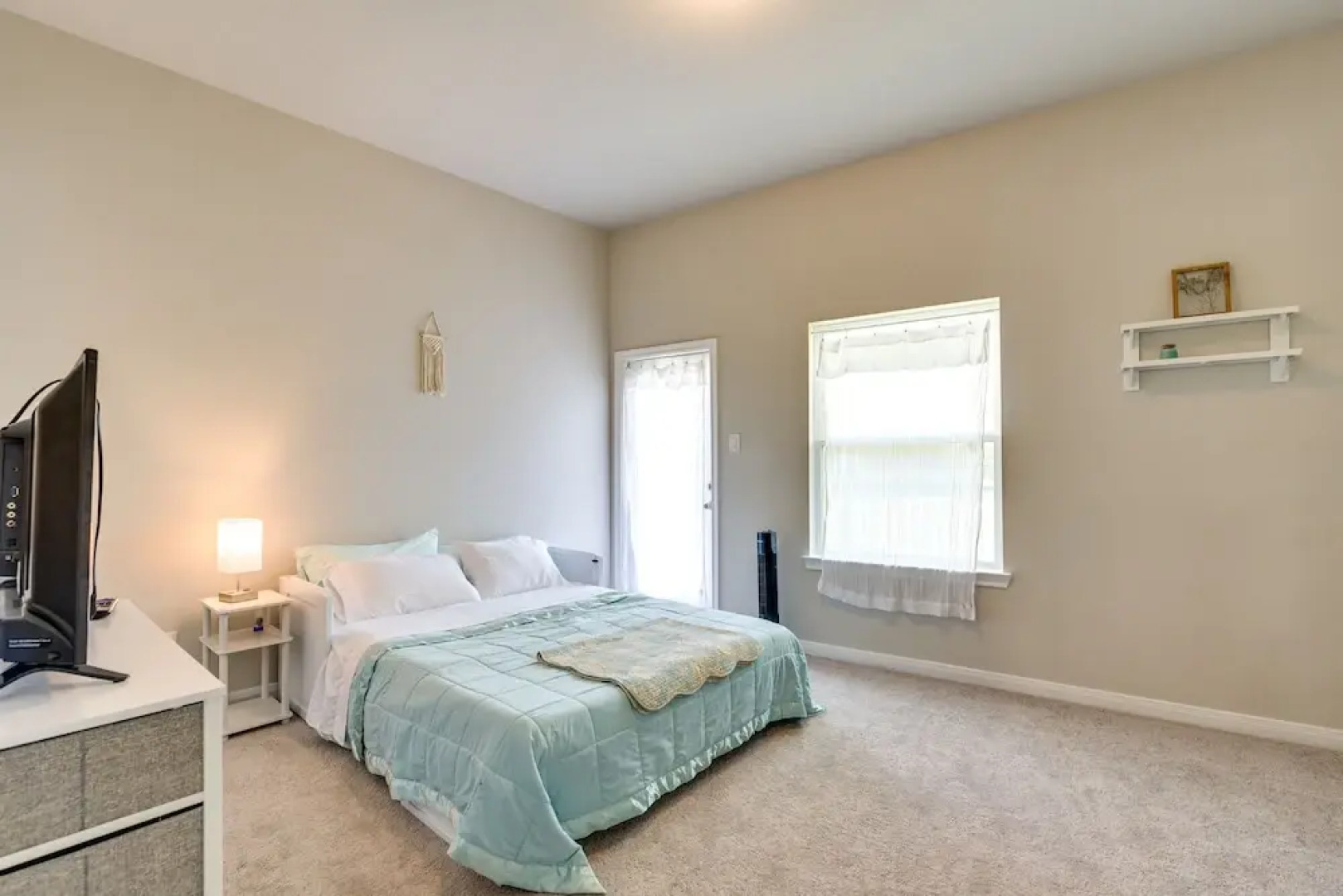 La Porte Home w/ Balconies: Walk to Beach!