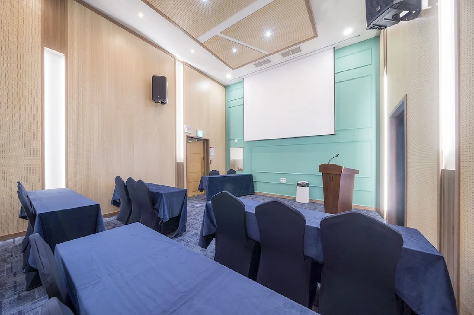 Gangneung Chonpines Ocean Suites Hotel