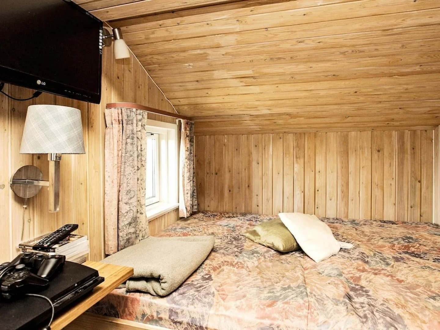 Modern Holiday Home in Millinge Near Sea