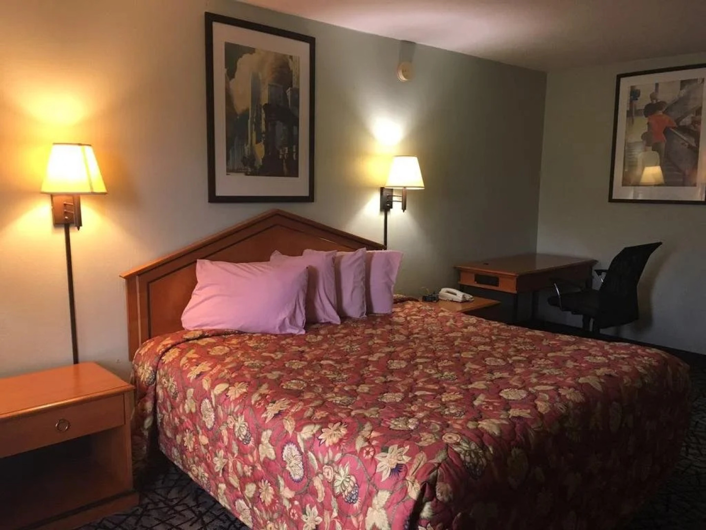 Excellent Inn & Suites