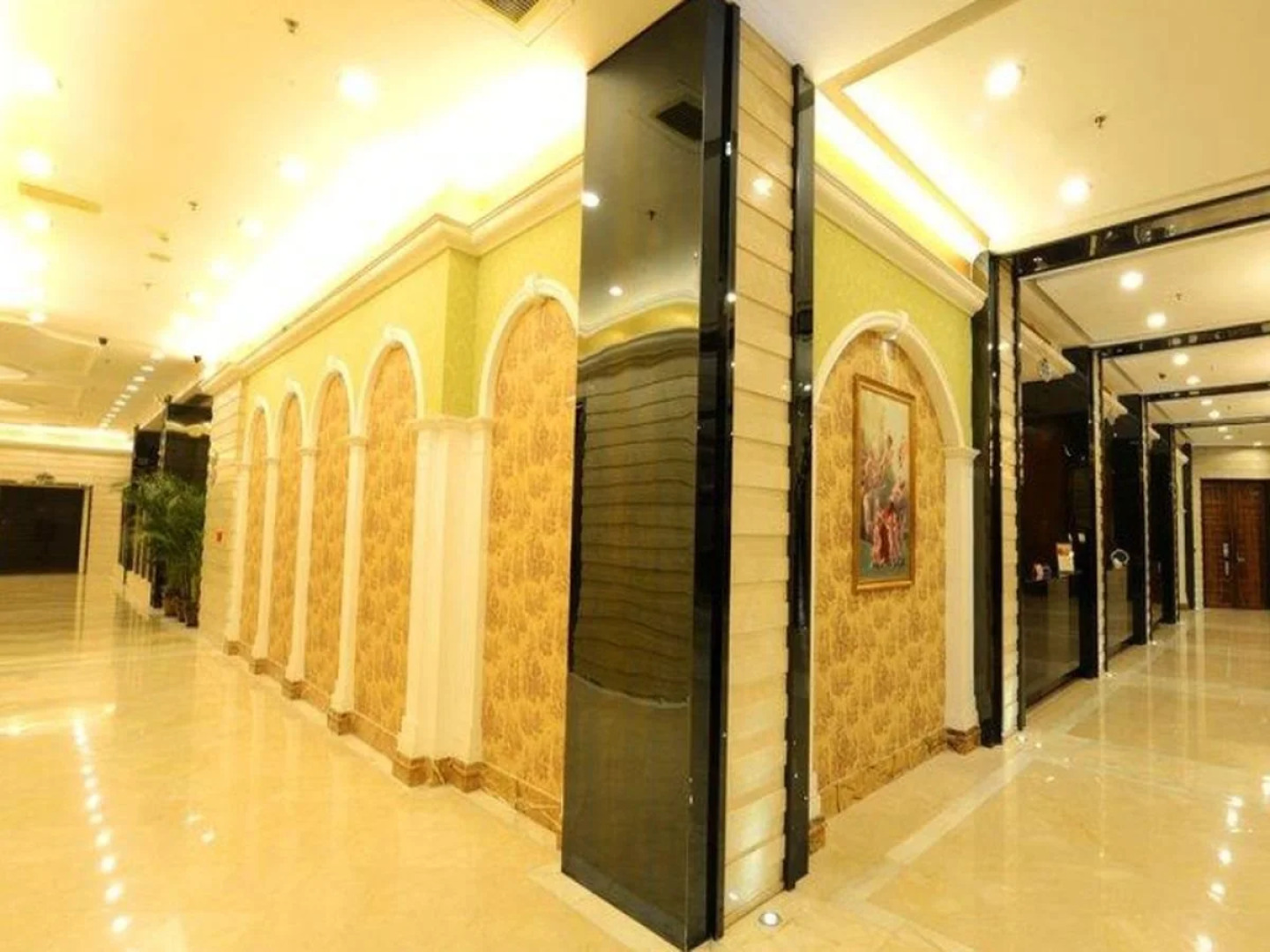 Vienna Hotel Xiangyang Railway Station