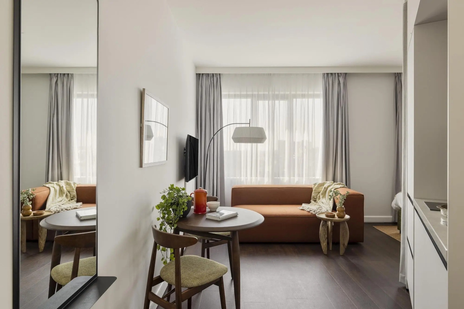 Cove - Centrum, Passage