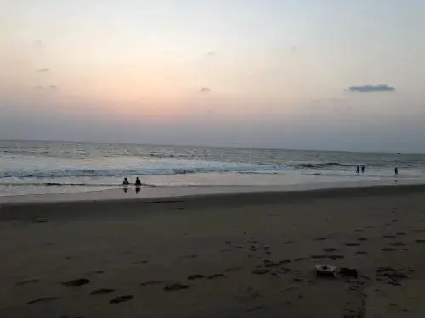 5 Mile Beach Resort